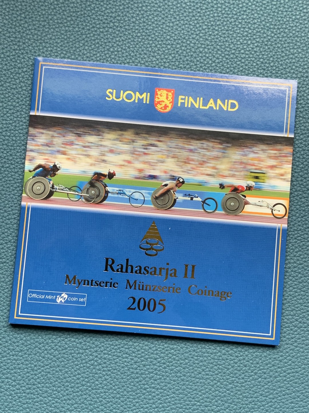 《竞宝斋》第154场-周日，周一，周四 3场 (全场包邮) 芬兰2005年 欧元八枚套 +一枚5欧元双色纪念币 稀少