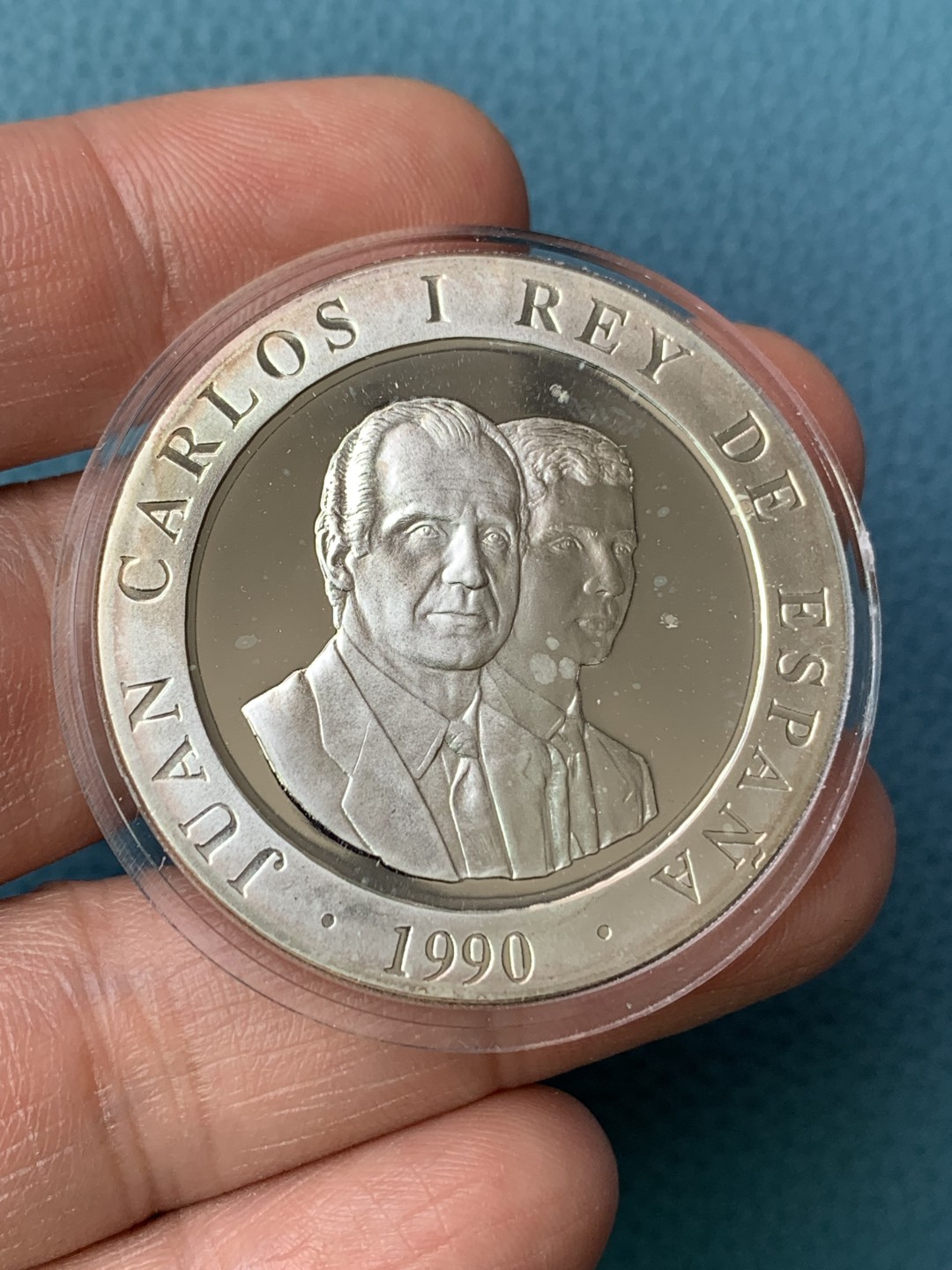 《竞宝斋》第154场-周日，周一，周四 3场 (全场包邮) 西班牙1992年 巴塞罗那奥运 2000比塞塔精制大银币 27克 925银