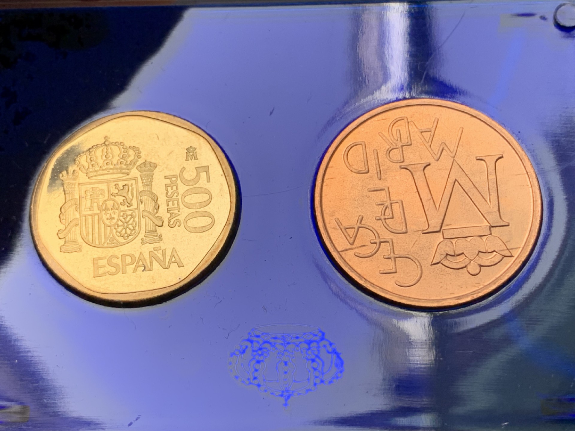 《竞宝斋》第154场-周日，周一，周四 3场 (全场包邮) 西班牙1987年 一组六枚试铸币和章 其中两枚是银制 带证书 原包装很少见