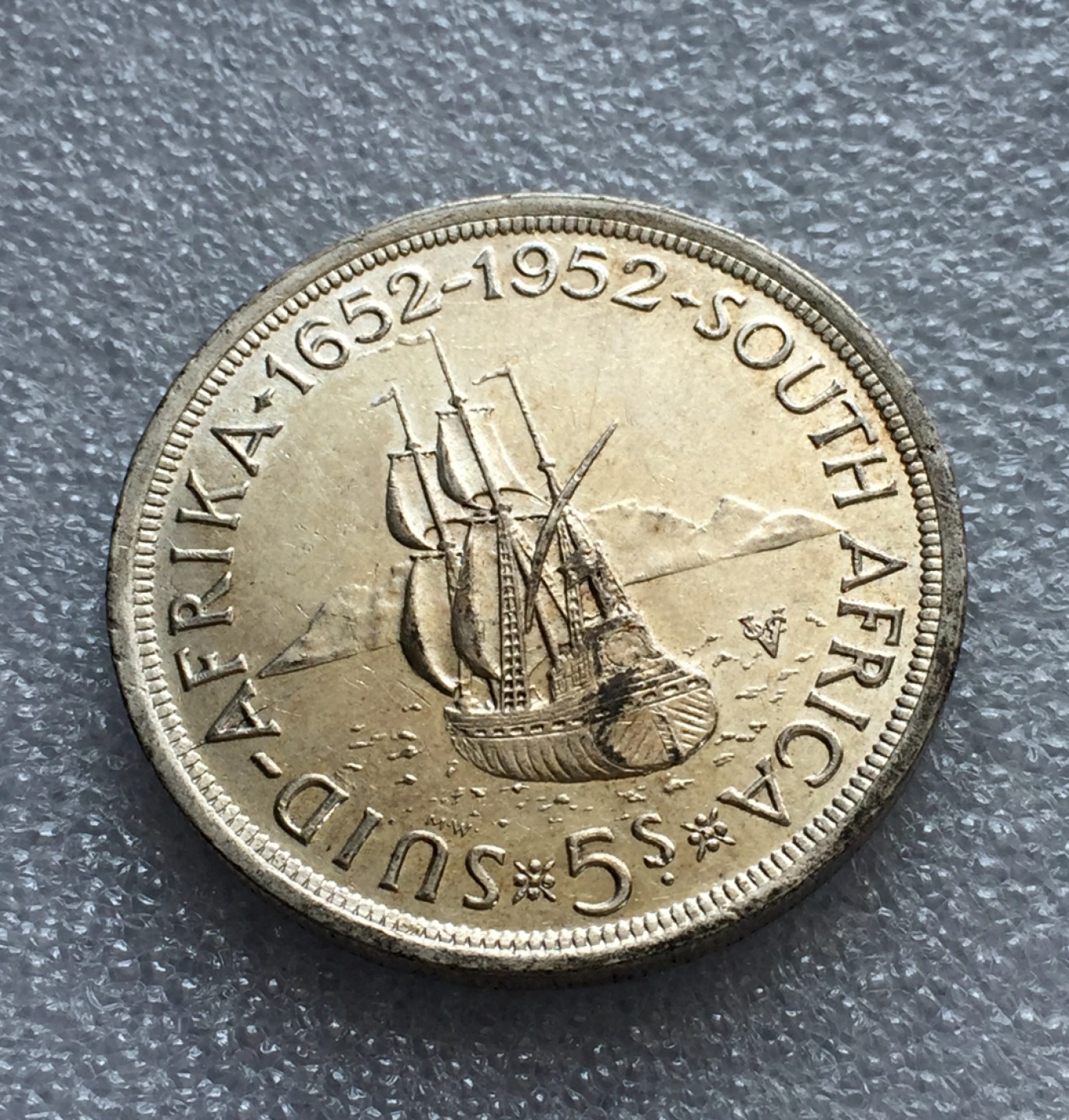 方圆集藏第三期专场 11220-南非1952年5先令克朗开普敦建城300周年