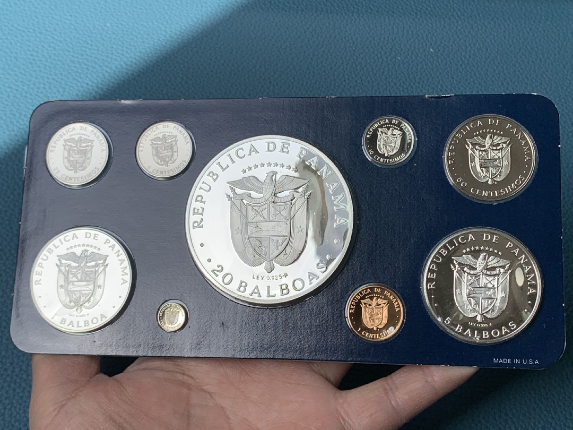 《竞宝斋》第154场-周日，周一，周四 3场 (全场包邮) 巴拿马1975年 九枚套精制币 其中三枚最大的都是925银币 分别重129.59g/35.12g/26.73g