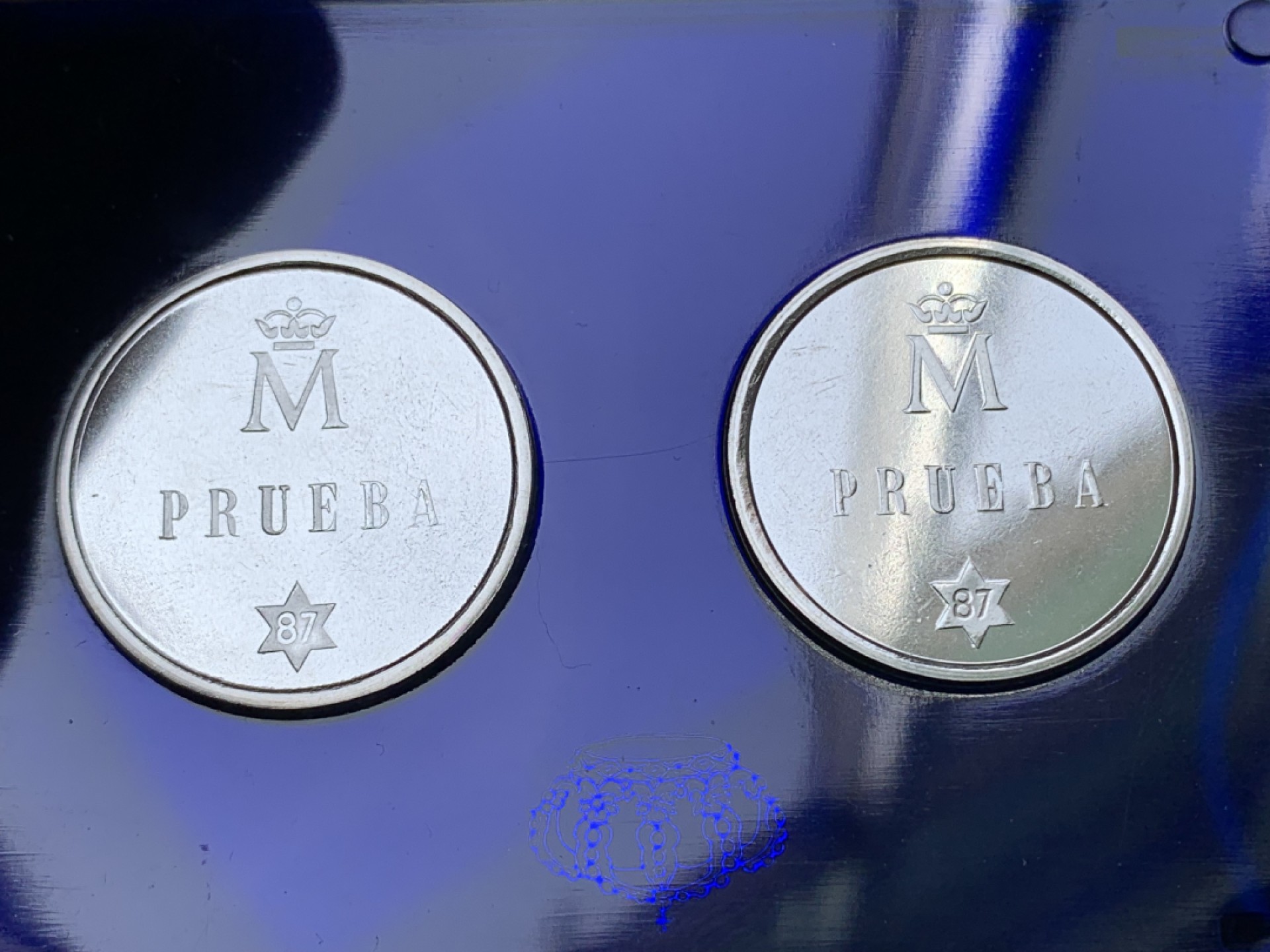 《竞宝斋》第154场-周日，周一，周四 3场 (全场包邮) 西班牙1987年 一组六枚试铸币和章 其中两枚是银制 带证书 原包装很少见