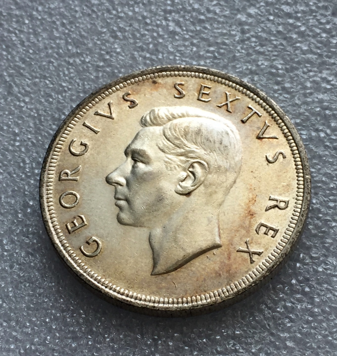 方圆集藏第三期专场 11220-南非1952年5先令克朗开普敦建城300周年