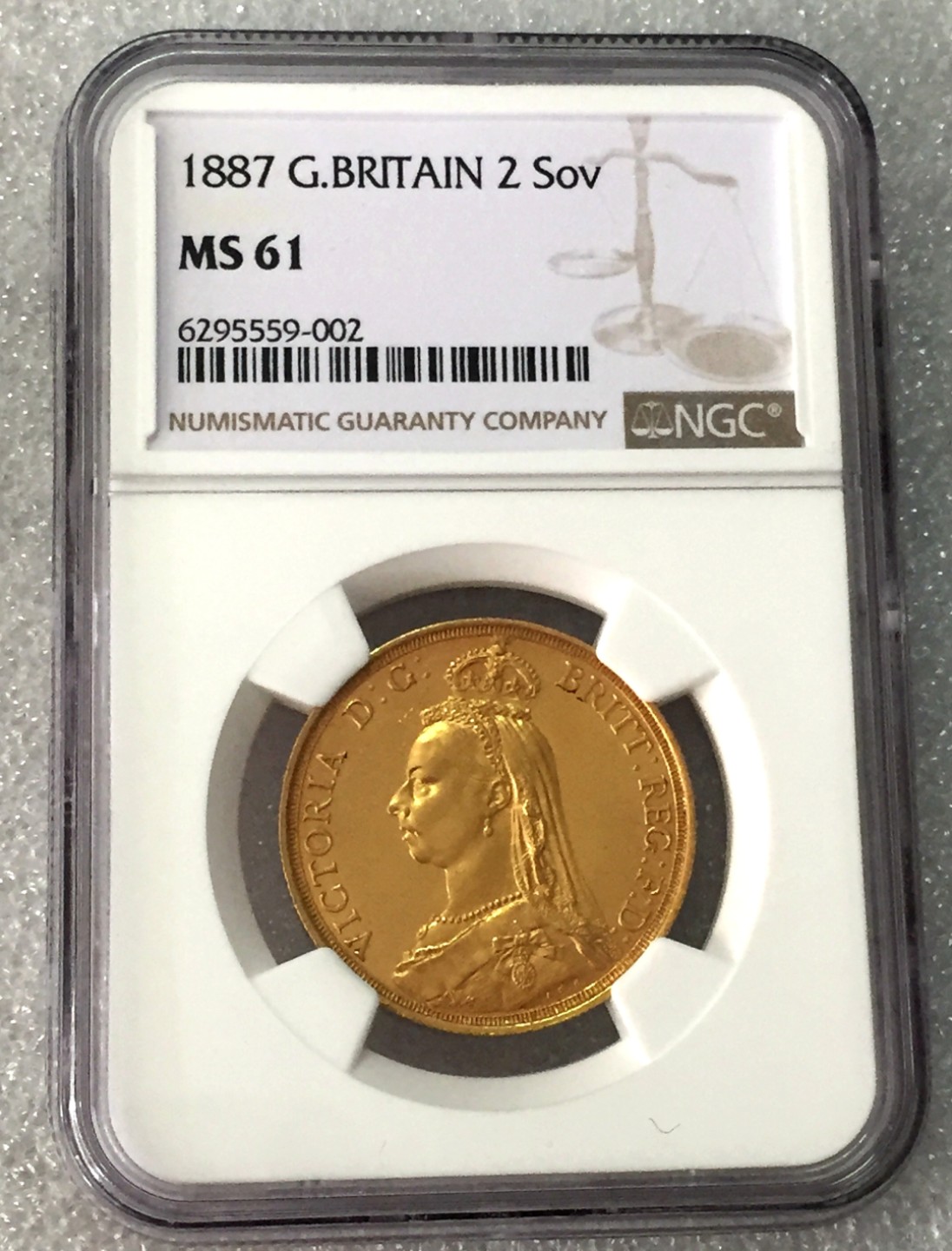 方圆集藏第三期专场 11235-NGC61分英国1887年维多利亚高冠马剑2索维林金币