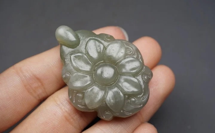 ｜冷门出品｜精选专拍·第叁拾陆场· 和田玉 花卉牌挂件