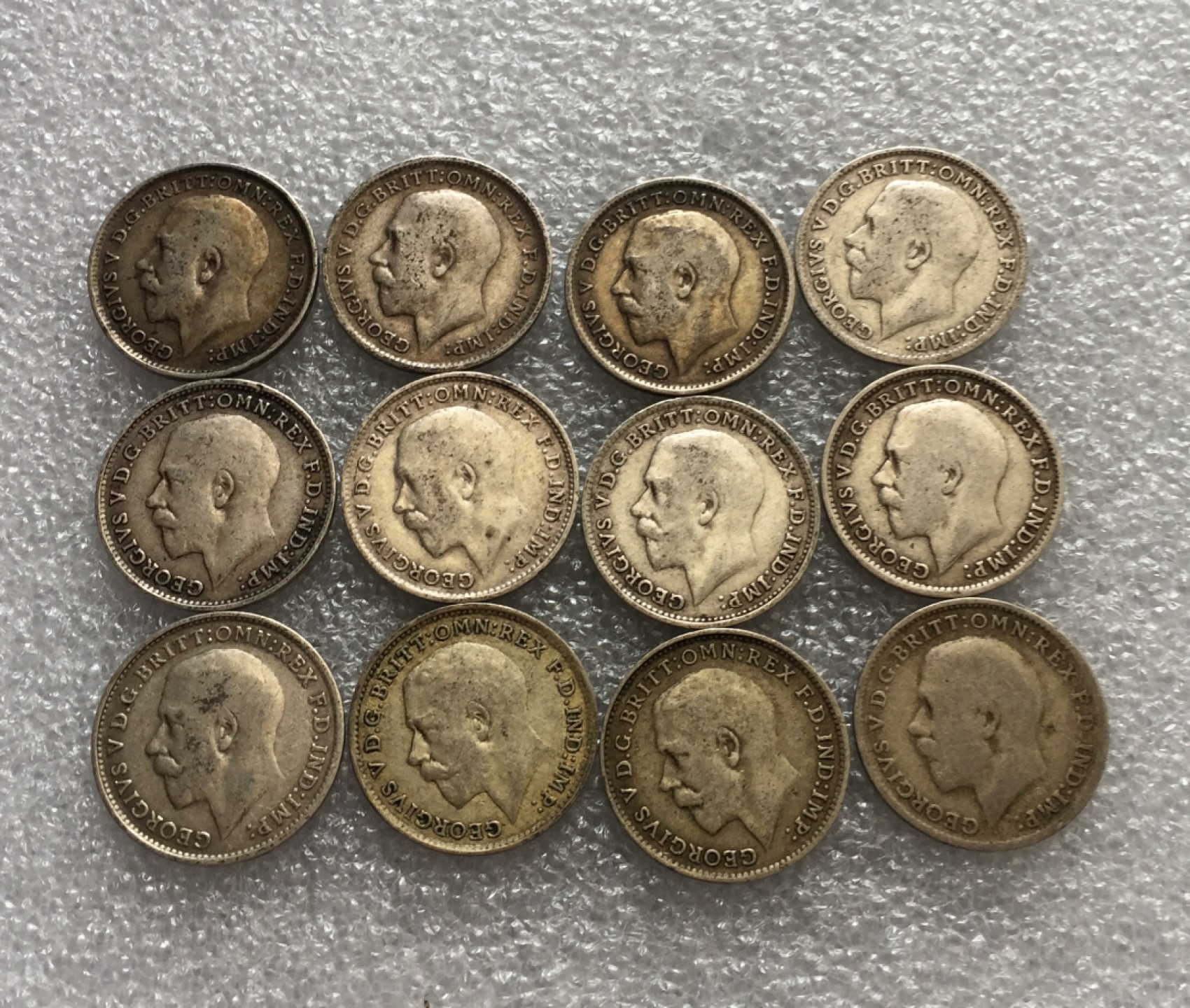 方圆集藏第三期专场 11229-英国1911-1922年12年连号乔五3便士银币