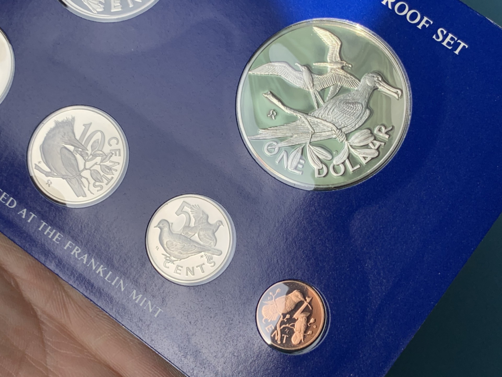 《竞宝斋》第154场-周日，周一，周四 3场 (全场包邮) 维京群岛1975年 珍惜鸟类 六枚套封装套币 其中最大一枚是银币