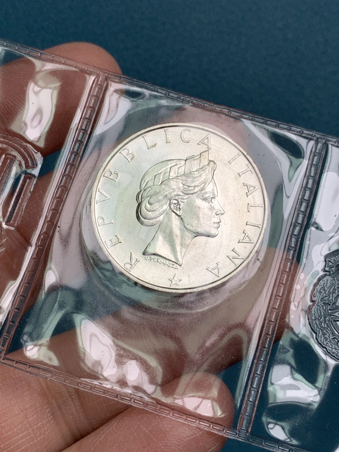 《竞宝斋》第154场-周日，周一，周四 3场 (全场包邮) 意大利1986年 世界和平 500里拉纪念银币 稀少版式