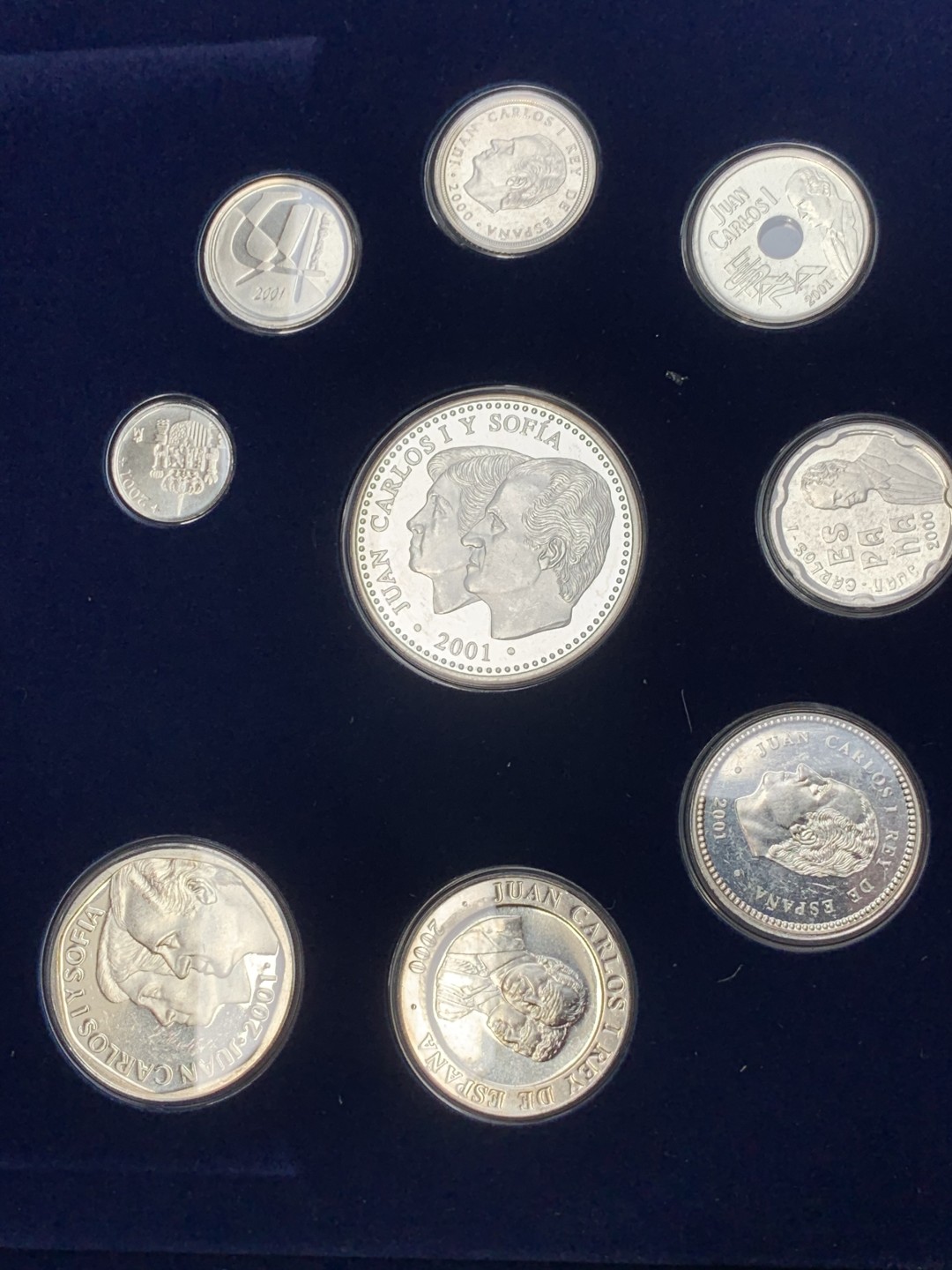 《竞宝斋》第154场-周日，周一，周四 3场 (全场包邮) 西班牙2001年 最后一套比塞塔银制样币 附带2002年5.28日购买发票一张 非常罕见