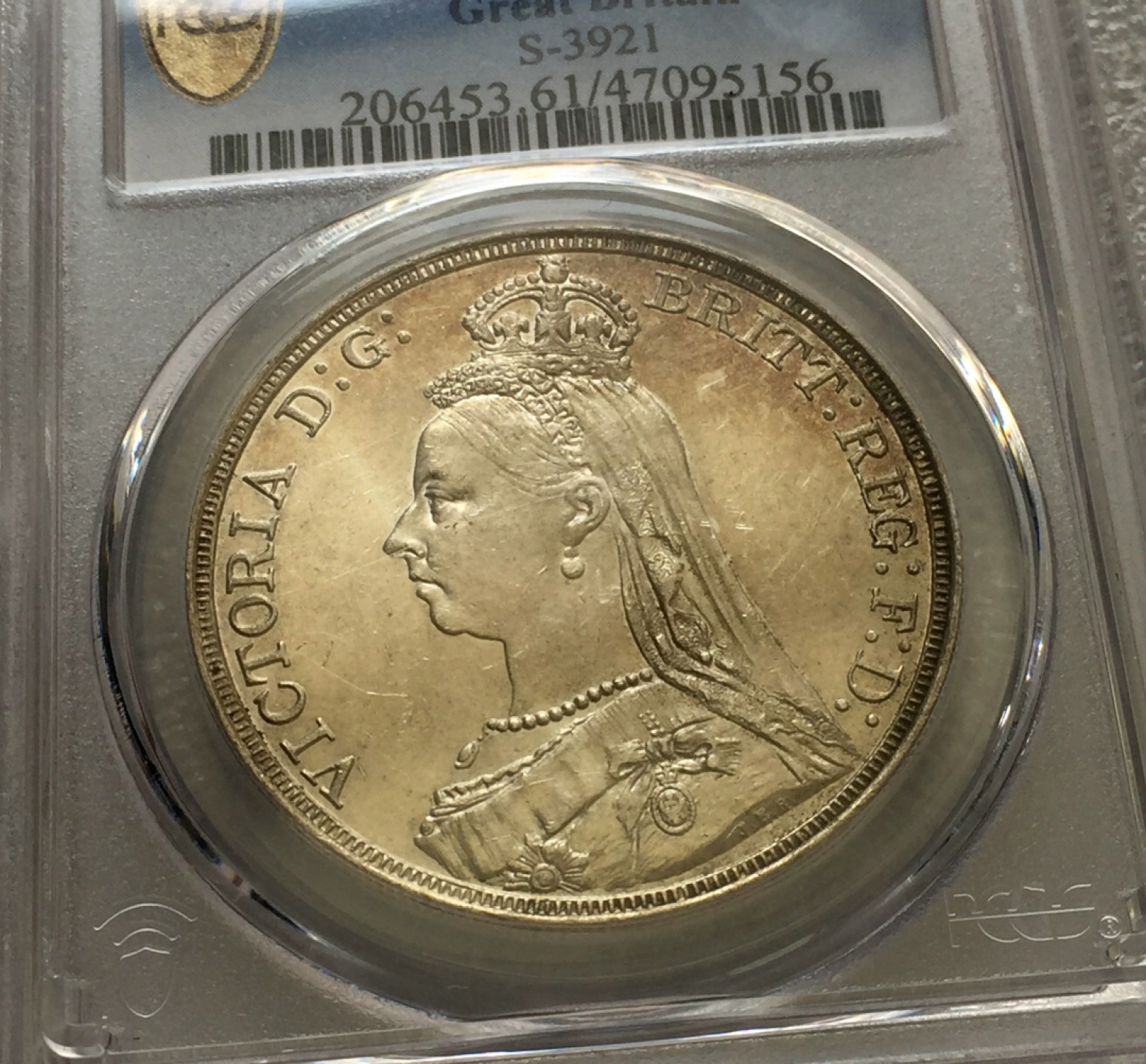 方圆集藏第三期专场 11240-PCGS61分英国1889年维多利亚高冠版马剑银币