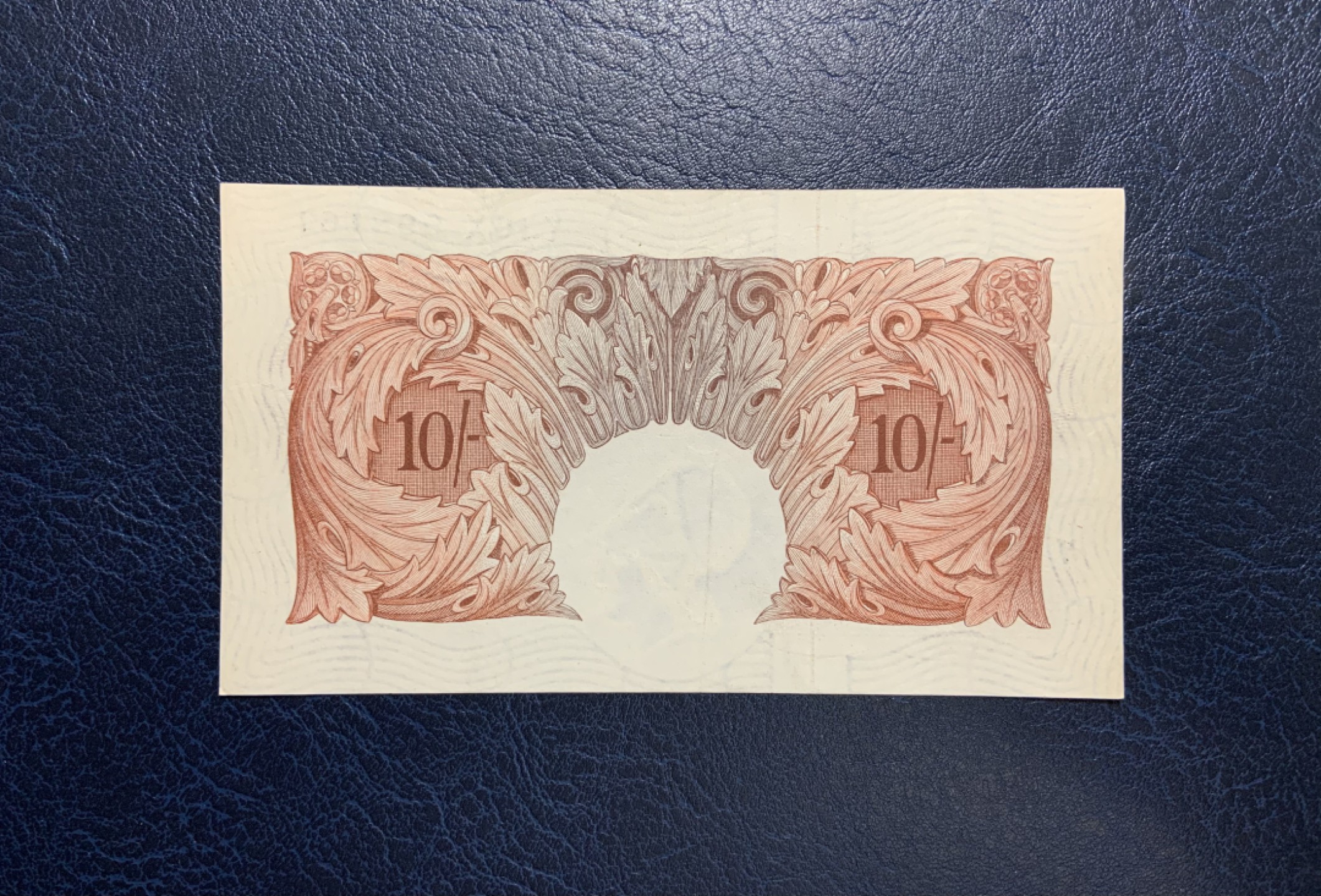 收藏联盟Quantum Auction 第250期拍卖  英国1950-55年10先令 非全新 品相如图 倒置号