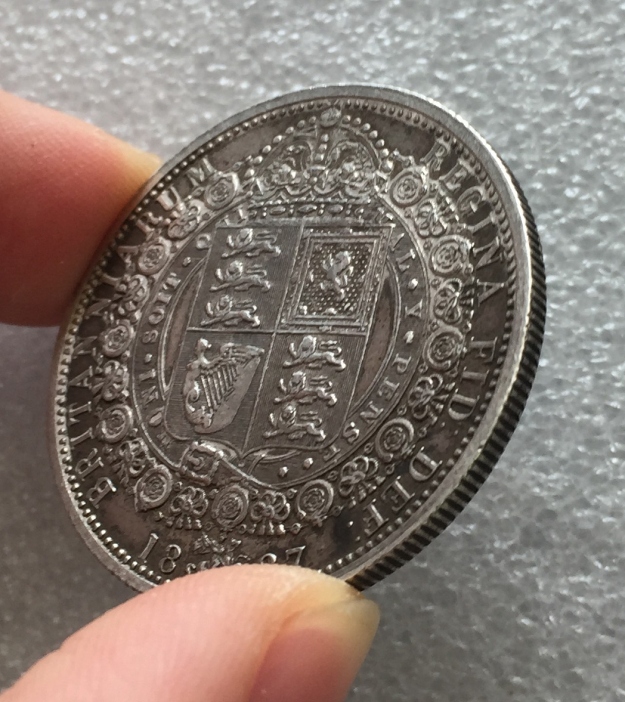 方圆集藏第三期专场 11217-英国1887年维多利亚女王半克朗银币