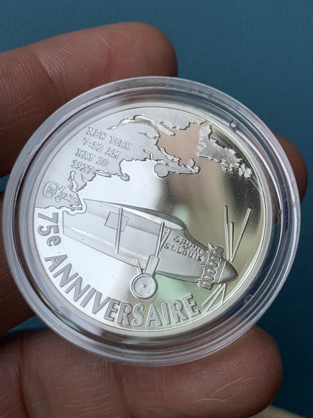 《竞宝斋》第154场-周日，周一，周四 3场 (全场包邮) 法国2002年 飞行员查尔斯七十五周年纪念 精制大银币