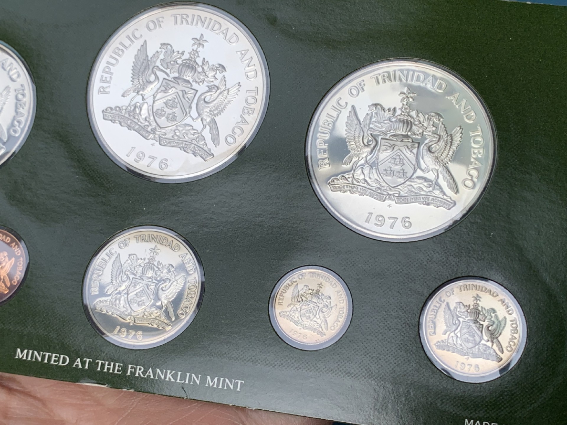 《竞宝斋》第154场-周日，周一，周四 3场 (全场包邮) 特立尼牙多巴哥 1976年 八枚套精制币 其中 5和10元最大两枚都是925银币