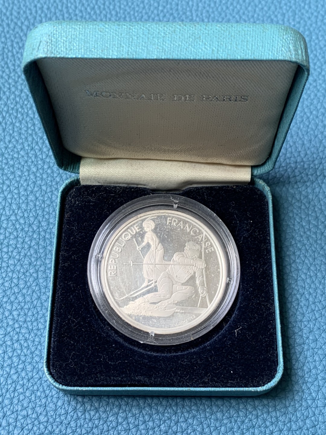 《竞宝斋》第154场-周日，周一，周四 3场 (全场包邮) 法国1990年 滑雪100法郎 精制大银币