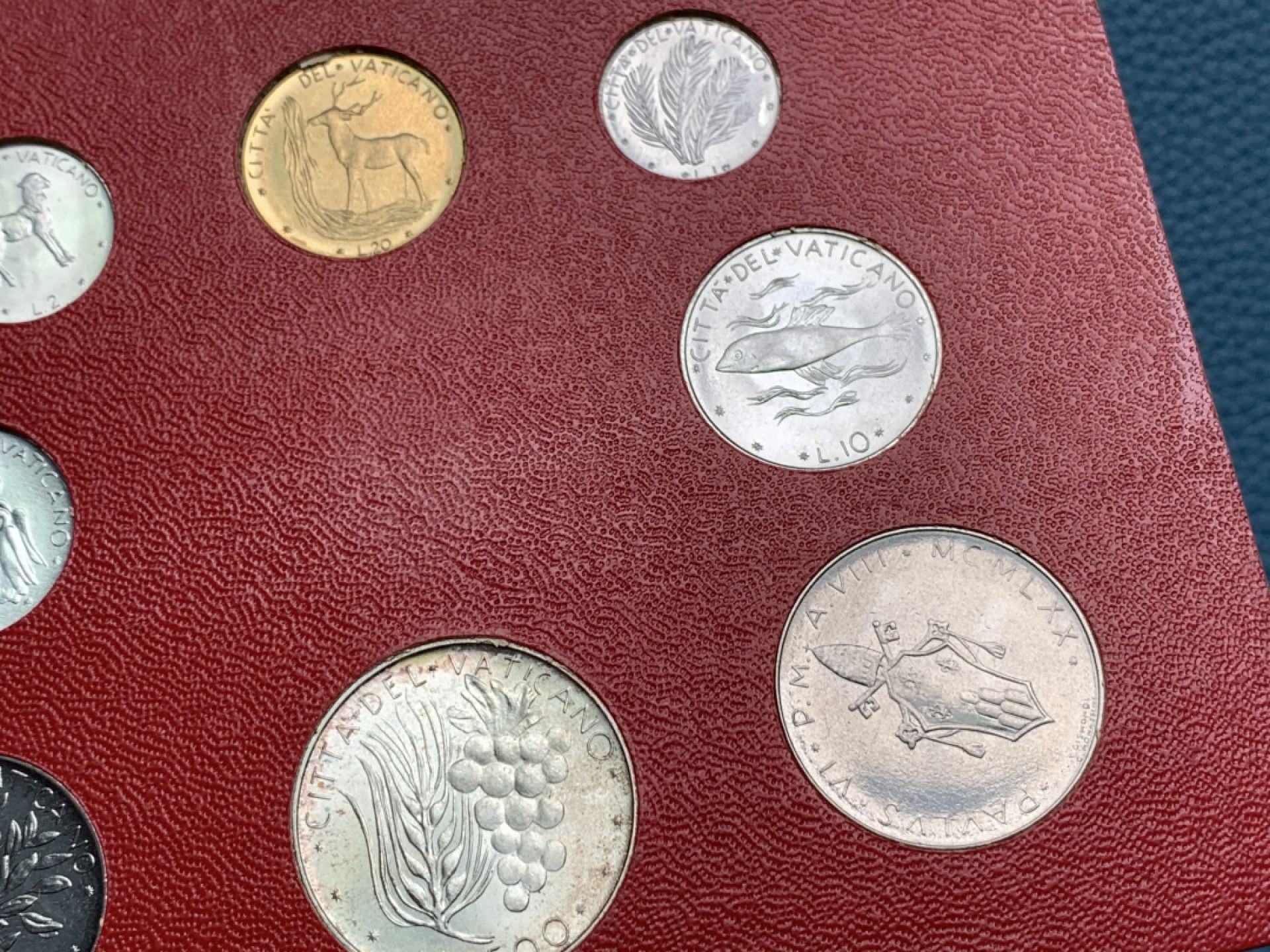 《竞宝斋》第154场-周日，周一，周四 3场 (全场包邮) 梵蒂冈1970年 八枚套 其中最大500里拉是银币