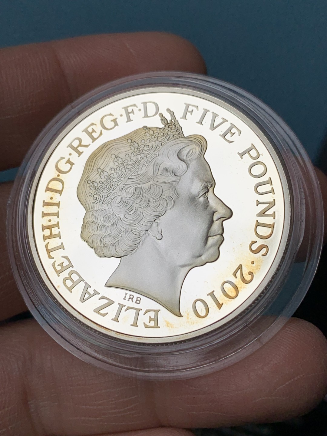 《竞宝斋》第154场-周日，周一，周四 3场 (全场包邮) 英国2010年 5镑精制大银币 原盒证书 少见品种