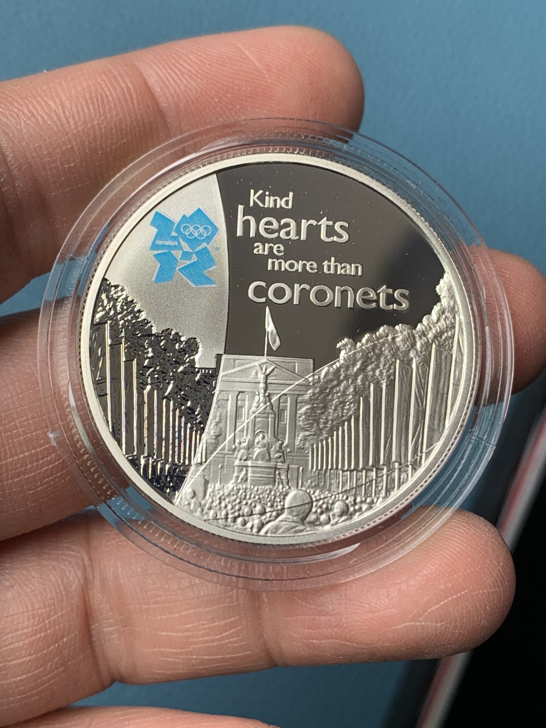 《竞宝斋》第154场-周日，周一，周四 3场 (全场包邮) 英国2010年 5镑精制大银币 原盒证书 少见品种