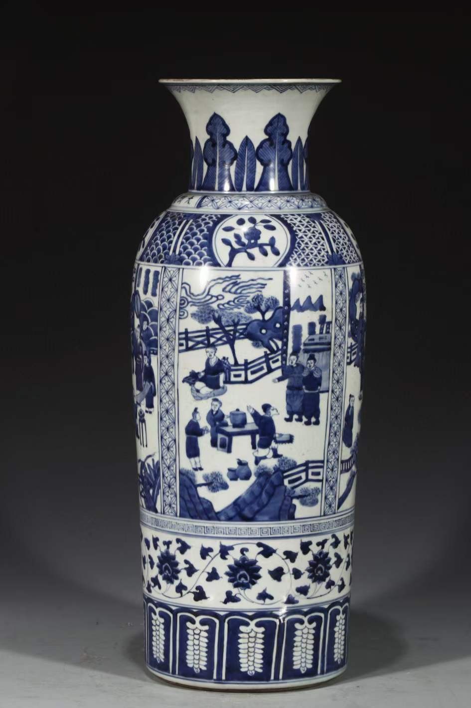 美品.款式“大明嘉靖年制”精工细作青花开窗人物纹桶瓶