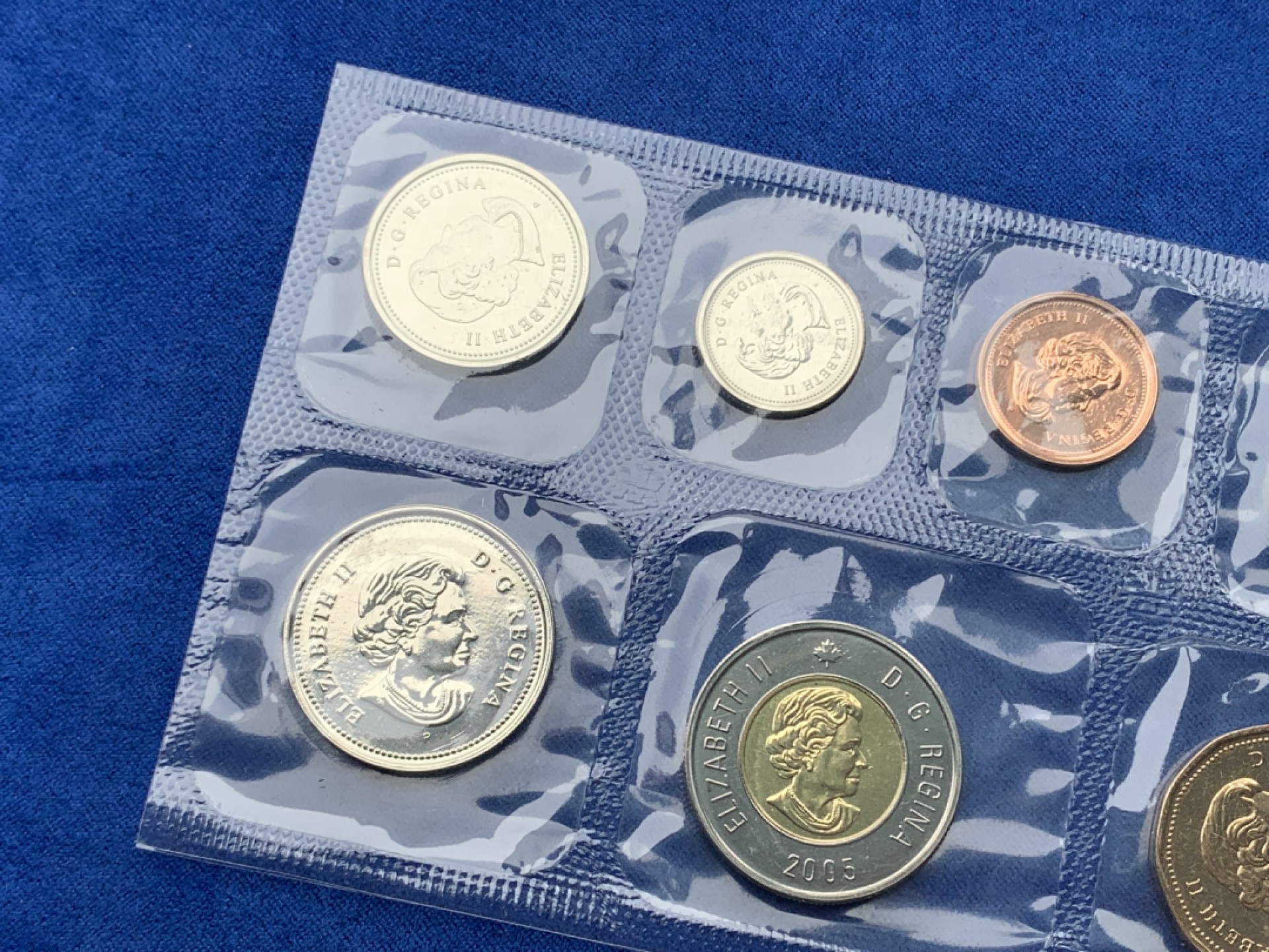 《竞宝斋》第154场-周日，周一，周四 3场 (全场包邮) 加拿大2005年 七枚套 封装套币 带黑色信封套子