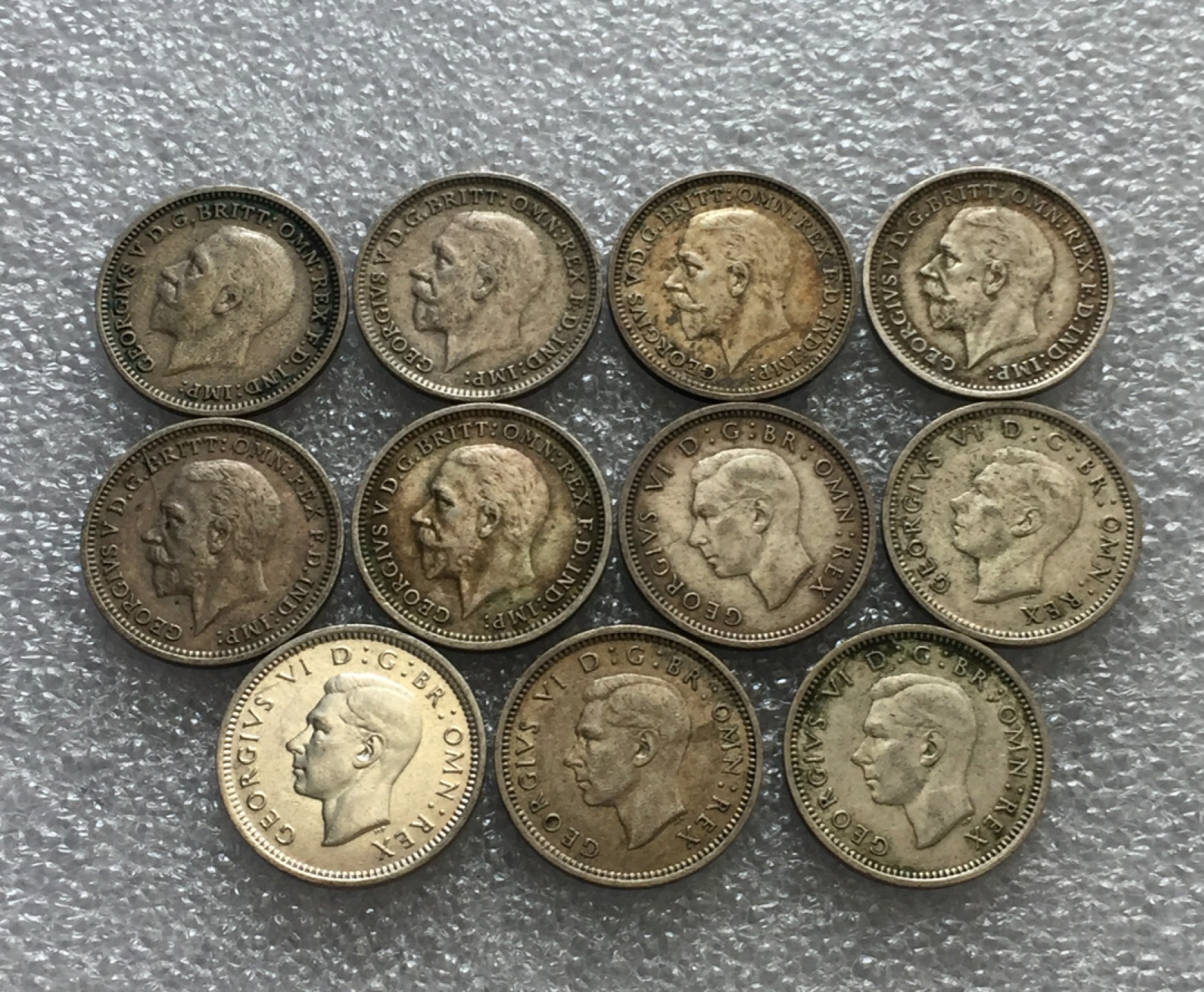 方圆集藏第三期专场 6785-英国1931-1941年乔五乔六3便士连号银币11枚