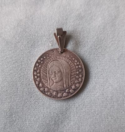 欧洲吊坠专场十一期 - 圣母及教皇银吊坠，23mm5.7g