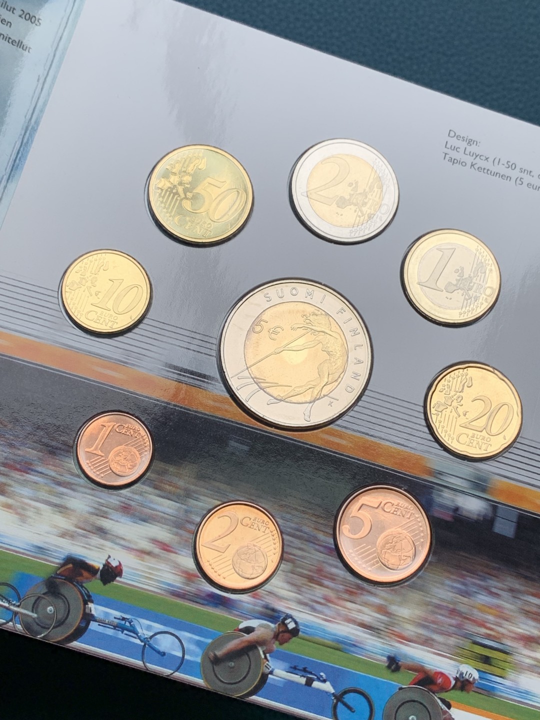 《竞宝斋》第154场-周日，周一，周四 3场 (全场包邮) 芬兰2005年 欧元八枚套 +一枚5欧元双色纪念币 稀少
