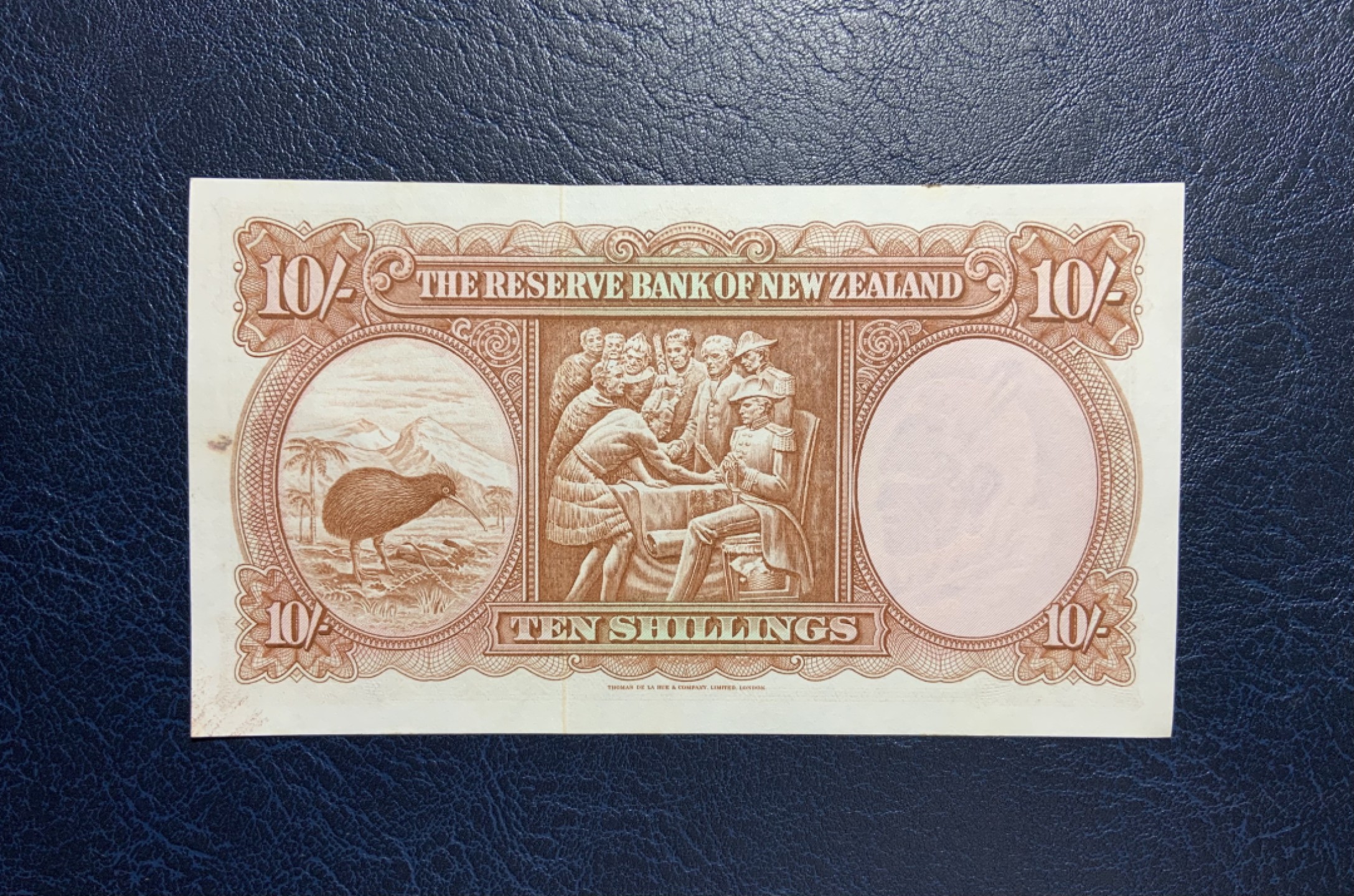 收藏联盟Quantum Auction 第250期拍卖  新西兰1960-67年10先令 品相UNC- 《唐怀依条约》几维鸟
