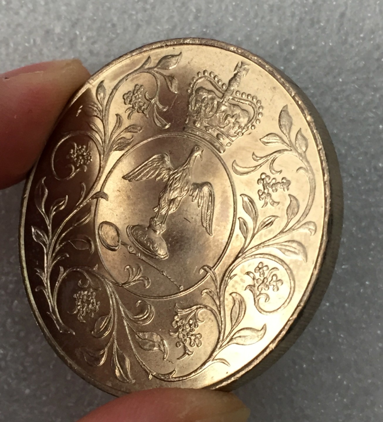 方圆集藏第三期专场 11211-英国1977年伊丽莎白女王登基25周年银禧纪念克朗