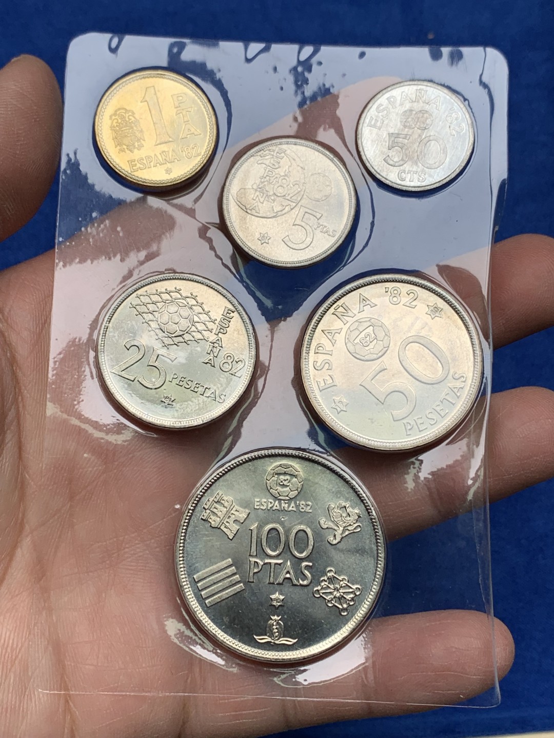 《竞宝斋》第154场-周日，周一，周四 3场 (全场包邮) 西班牙 世界杯1980年 六枚套 绿本装