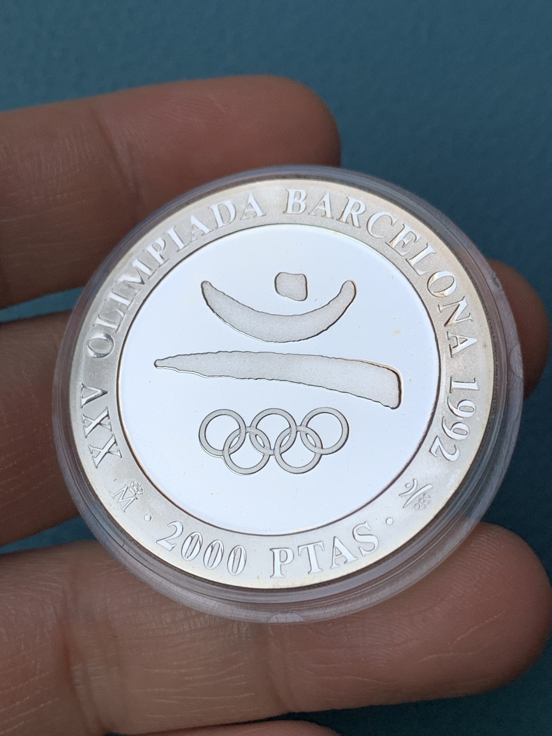 《竞宝斋》第154场-周日，周一，周四 3场 (全场包邮) 西班牙1992年 巴塞罗那奥运 2000比塞塔精制大银币 27克 925银