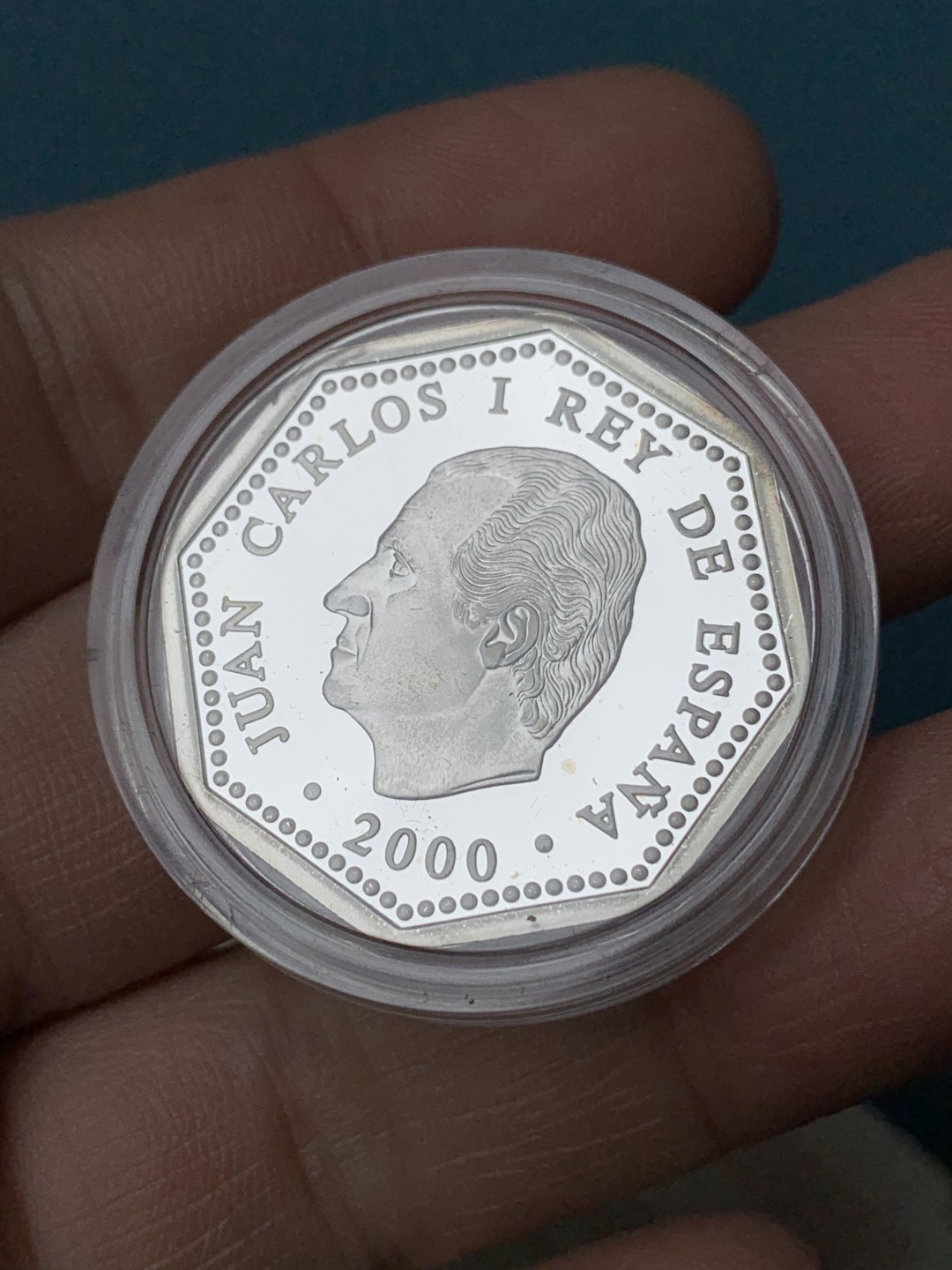 《竞宝斋》第154场-周日，周一，周四 3场 (全场包邮) 西班牙2000年 迎接千禧年 1500比塞塔八角型精制大银币