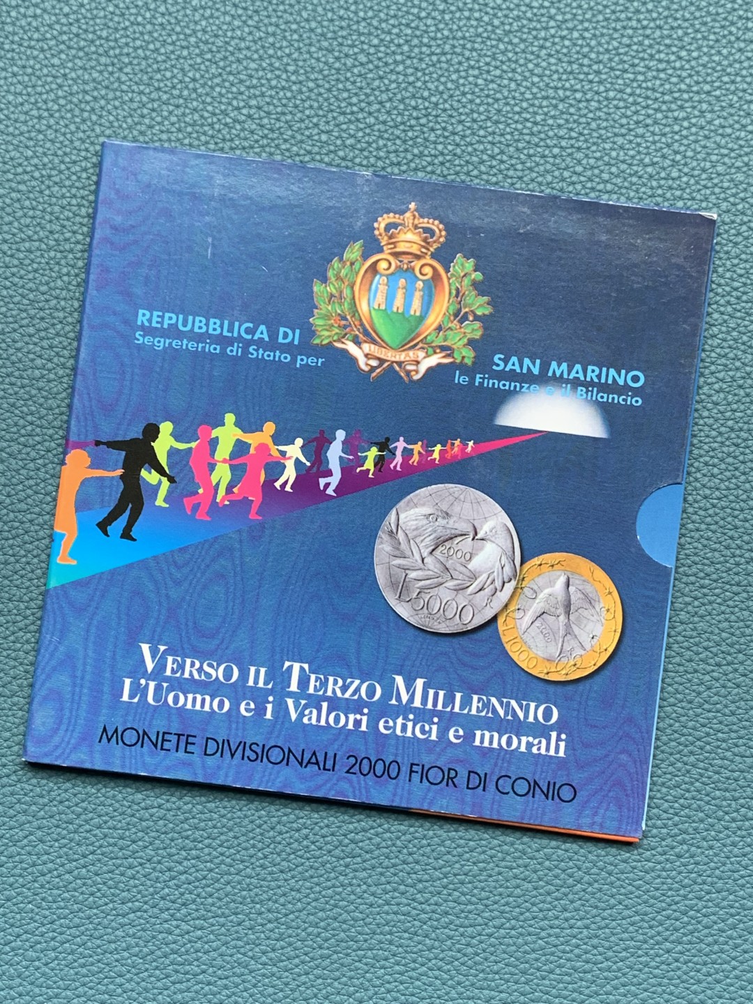 《竞宝斋》第154场-周日，周一，周四 3场 (全场包邮) 圣马力诺2000年 八枚套 其中最大的5000里拉是银币 