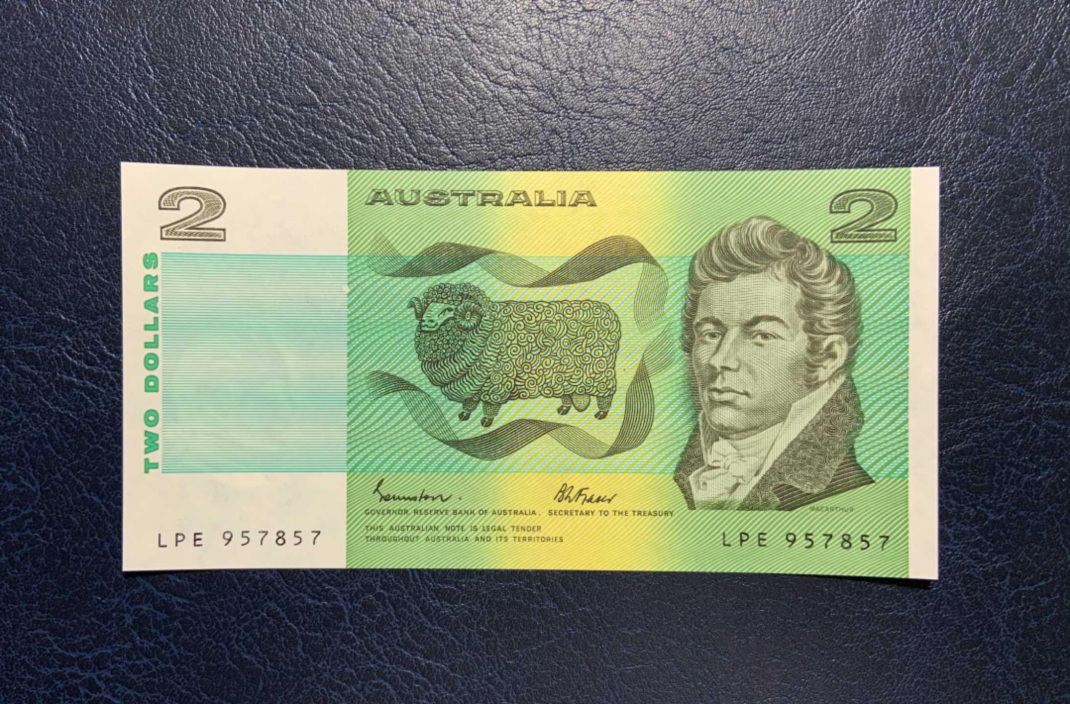收藏联盟Quantum Auction 第251期拍卖  澳大利亚1988年2元纪念册 品相全新UNC 该版纸币最后一个批次印刷的纸币