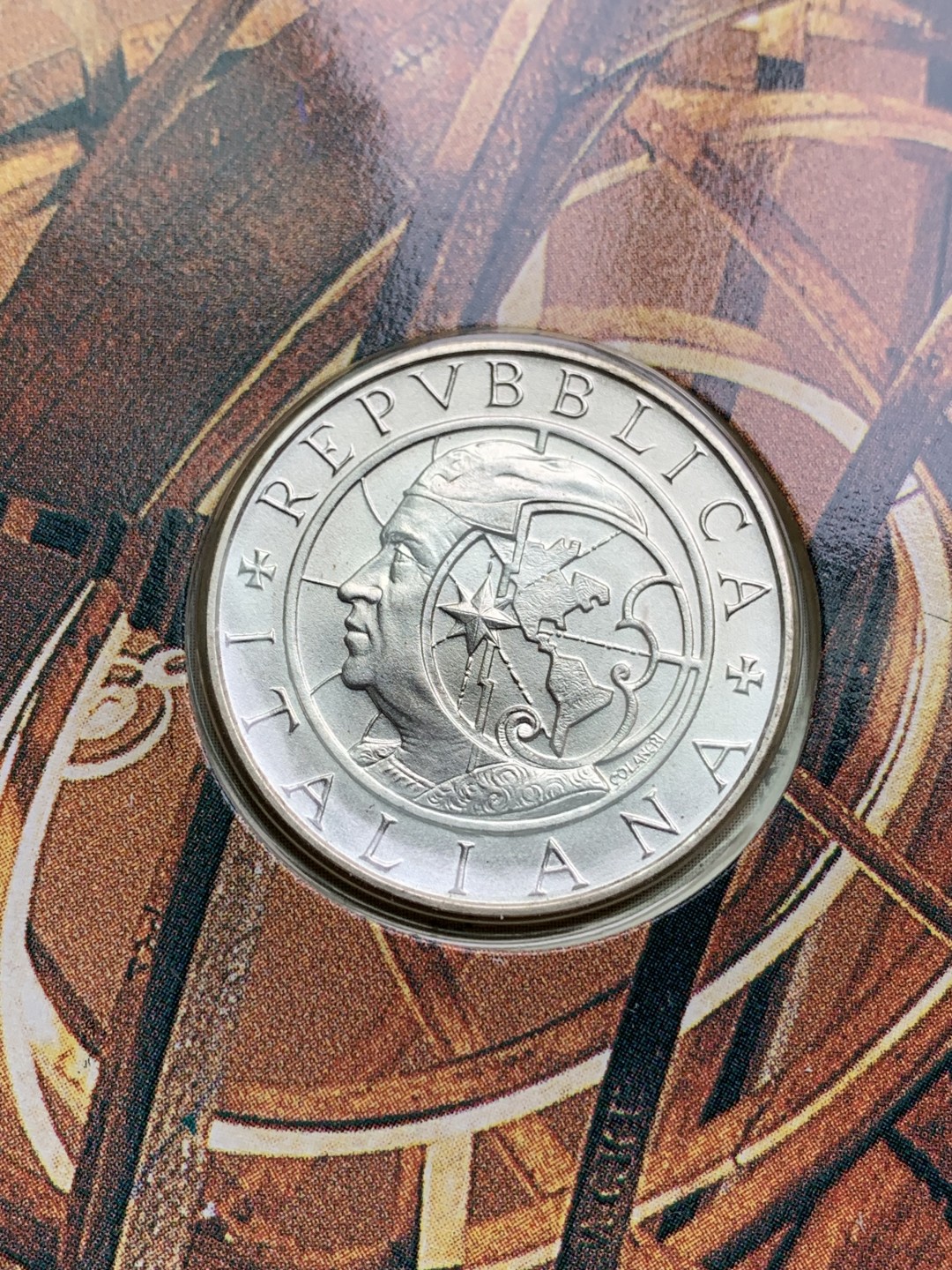 《竞宝斋》第154场-周日，周一，周四 3场 (全场包邮) 卡装 意大利1990年 哥伦布 500里拉银币 