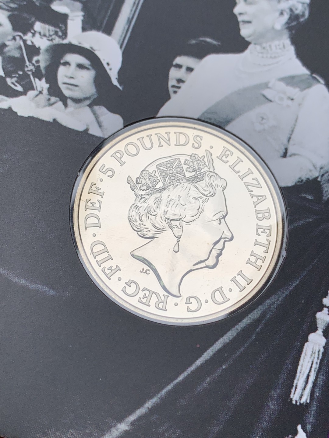 《竞宝斋》第154场-周日，周一，周四 3场 (全场包邮) 英国2017年 王室家族温莎王朝 5镑纪念镍币 稀少