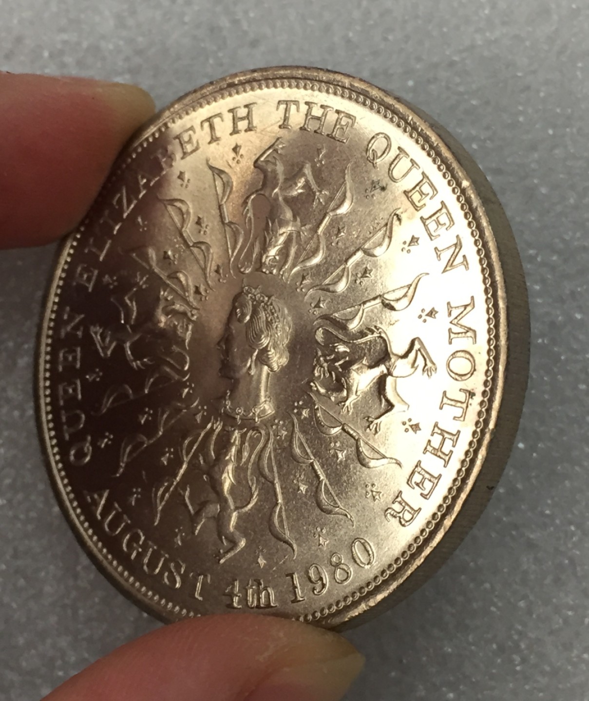 方圆集藏第三期专场 11212-英国1980年伊丽莎白女王王太后80岁生日纪念克朗