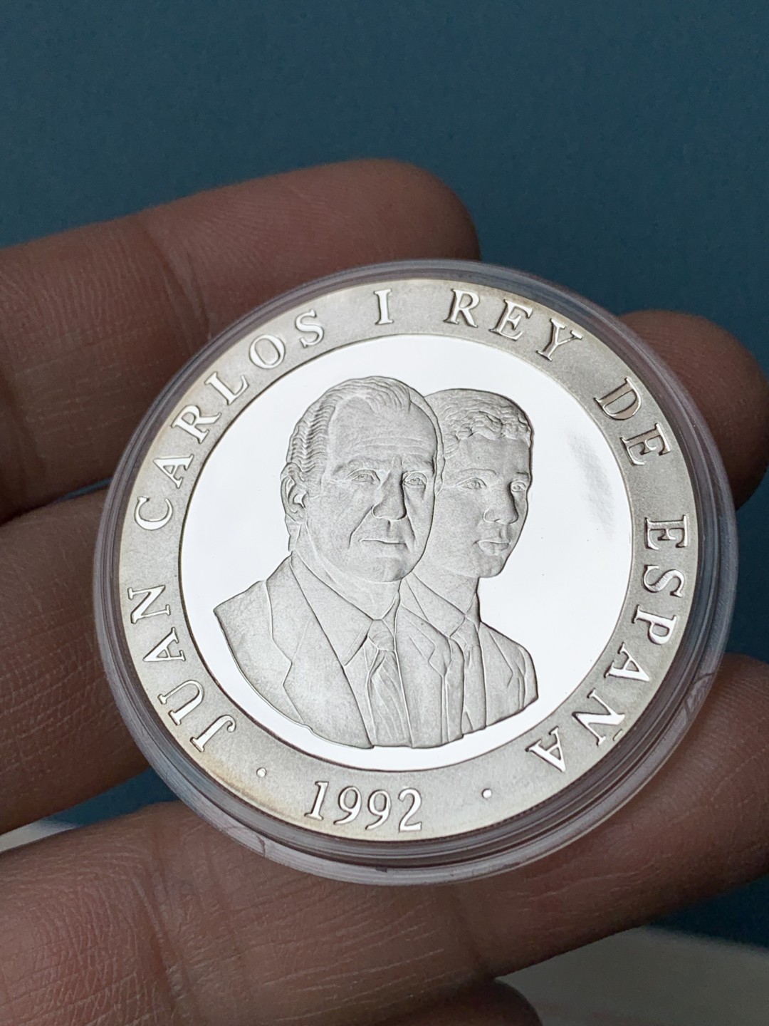 《竞宝斋》第154场-周日，周一，周四 3场 (全场包邮) 西班牙1992年 巴塞罗那奥运 2000比塞塔精制大银币 27克 925银 红壳少见