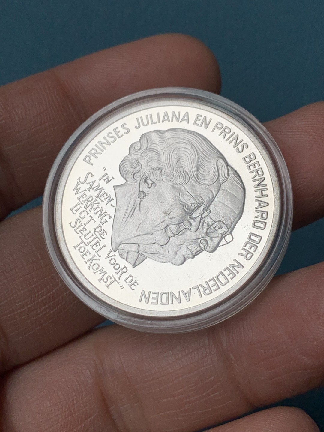 《竞宝斋》第154场-周日，周一，周四 3场 (全场包邮) 荷兰1994年 2 1/2ECU大银币 红盒子证书