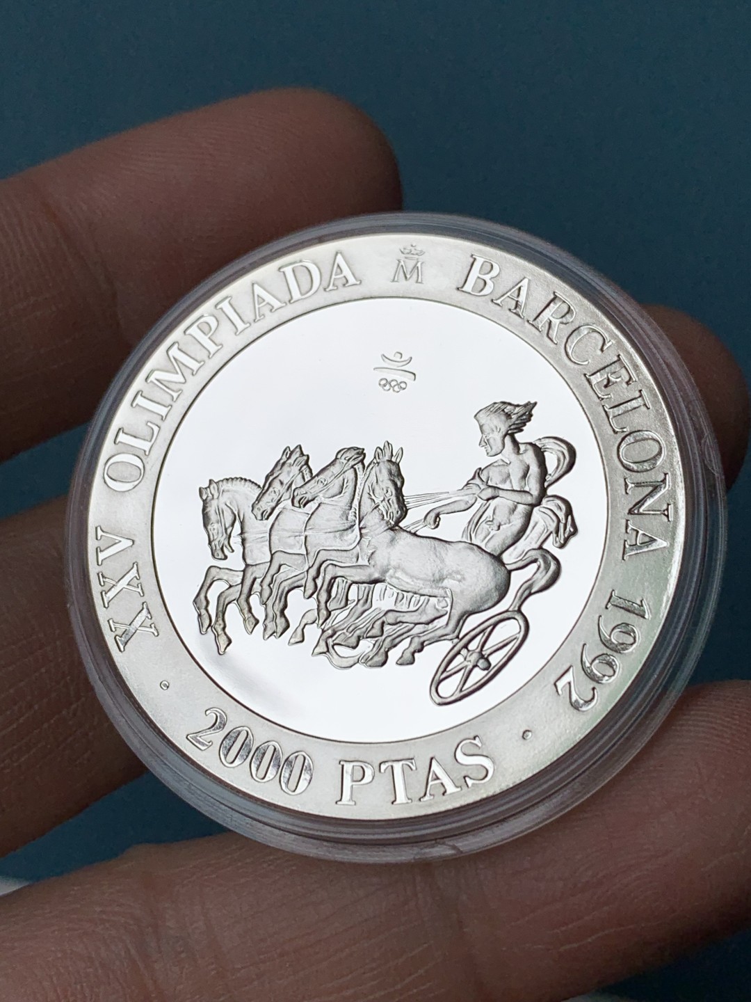 《竞宝斋》第154场-周日，周一，周四 3场 (全场包邮) 西班牙1992年 巴塞罗那奥运 2000比塞塔精制大银币 27克 925银 红壳少见