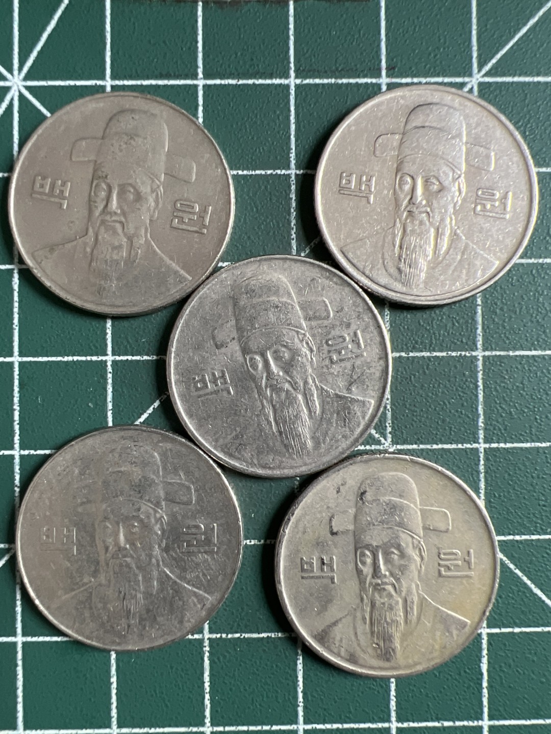 泡泡堂第281期  世界硬币 （无押金，捡漏，全场20包邮，偏远地区除外，接收代拍业务） 韩国100元五枚