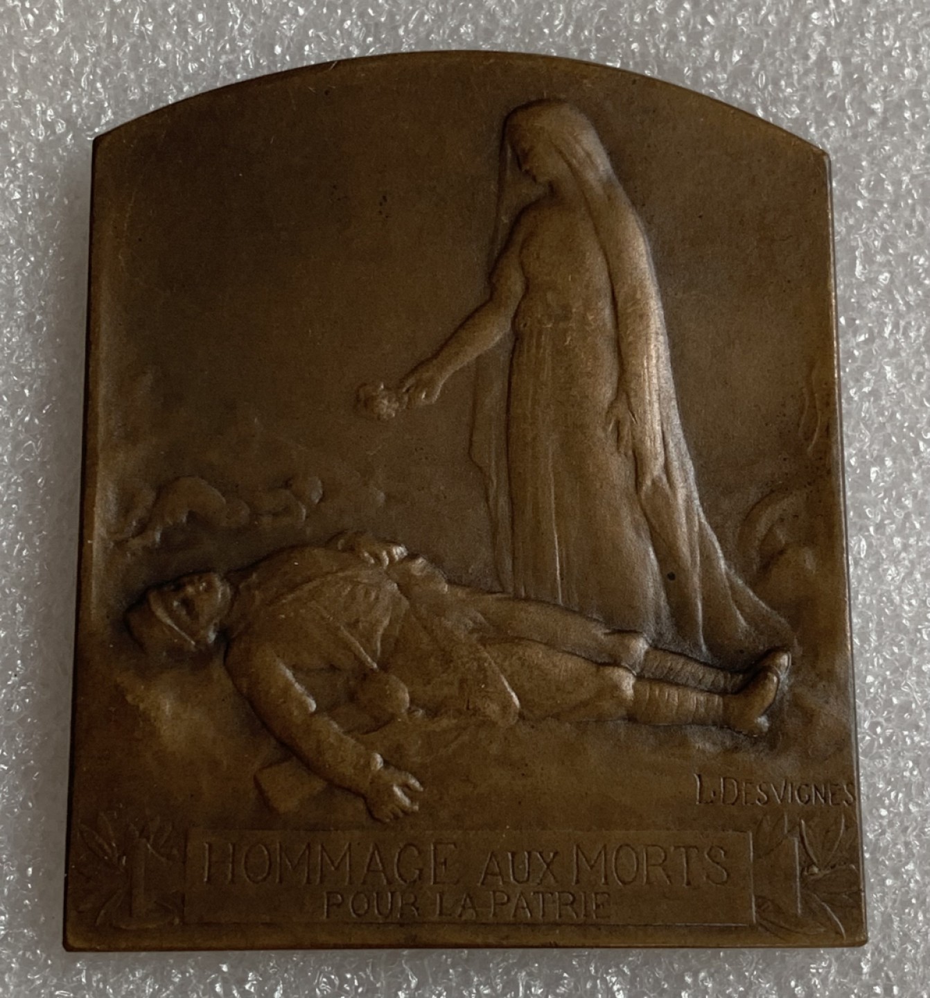 瓶子🏺第87期拍卖会 1920年代法国一战时期阵亡者荣誉铜章  尺寸52*62mm重量99g