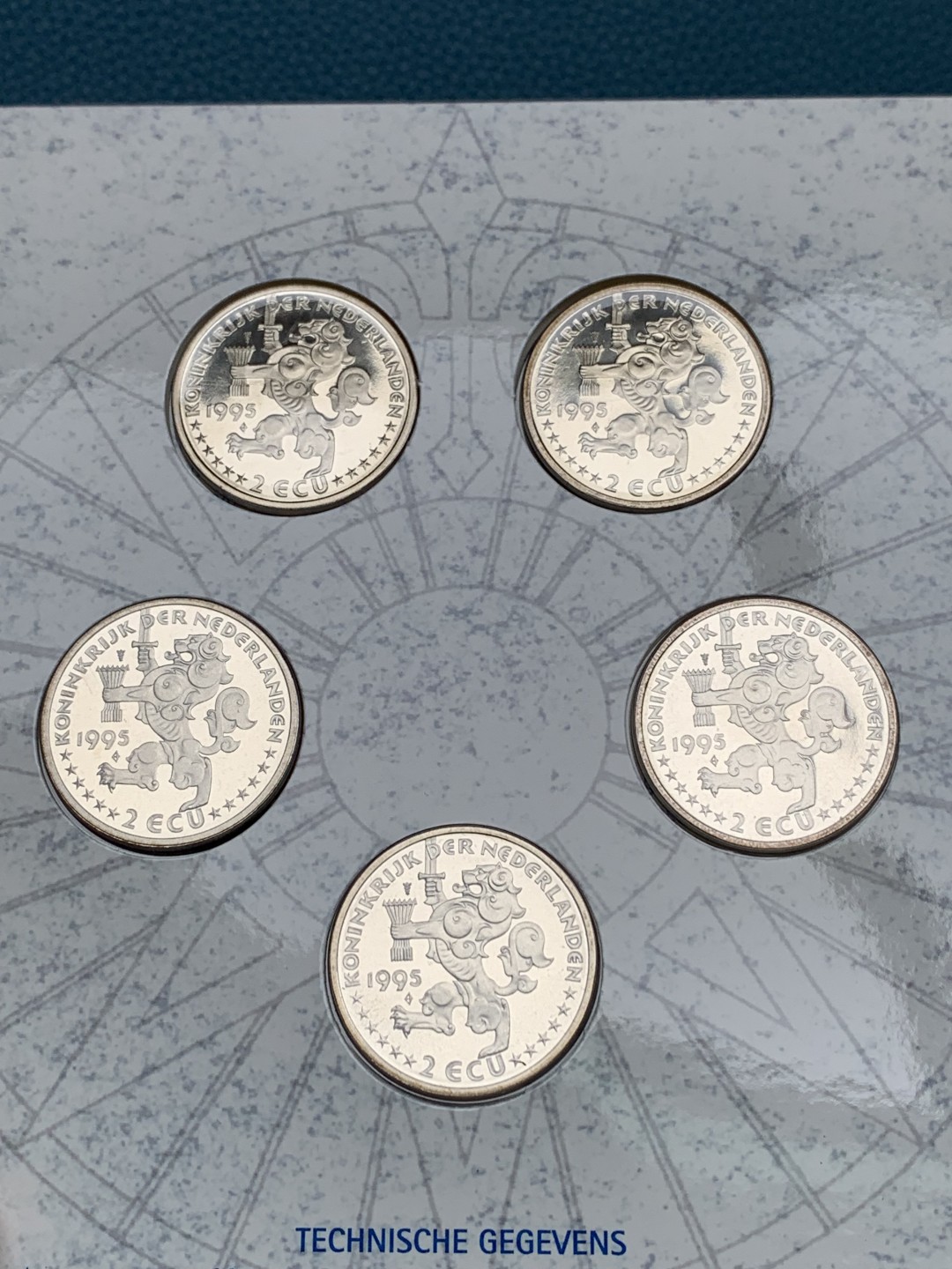 《竞宝斋》第154场-周日，周一，周四 3场 (全场包邮) 荷兰1995年 阿姆斯特丹大帆船 五枚套镍币 原厂封装