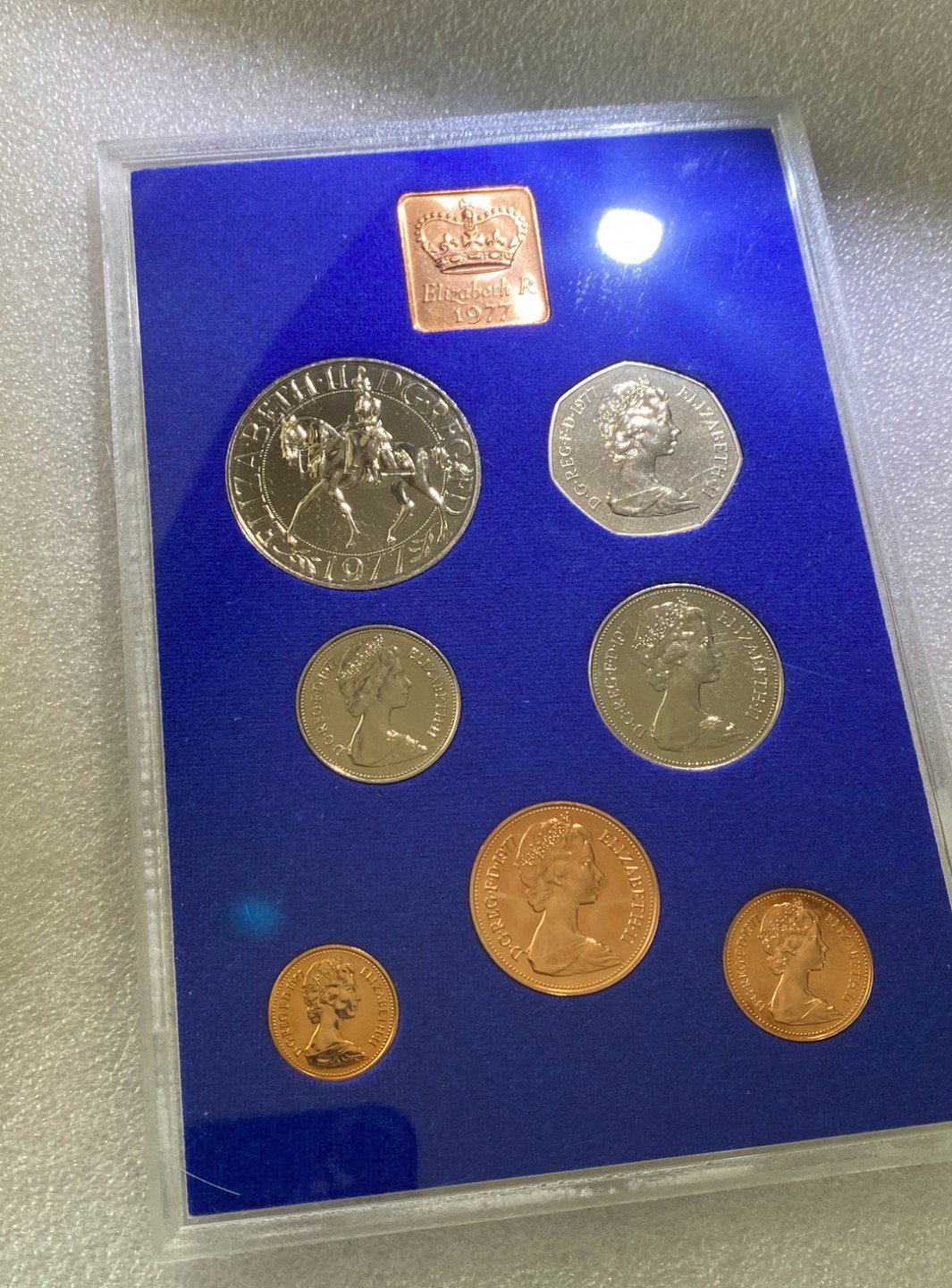 方圆集藏第三期专场 11268-英国1977年女王登基银禧年皇家造币厂8枚精制币套装