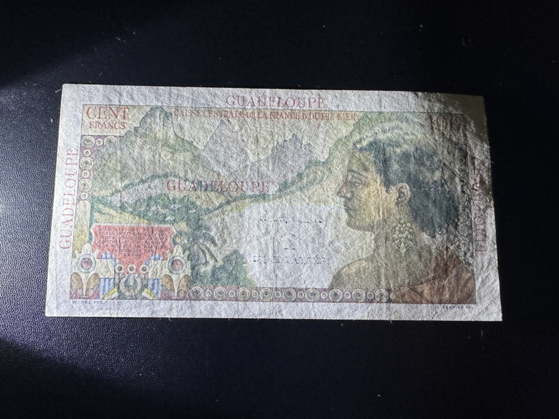 《外钞收藏家》第二百六十二期（连拍第二场） 法属瓜德罗普瓜德罗普1960年100旧法郎加盖1新法郎 XF品相 如图