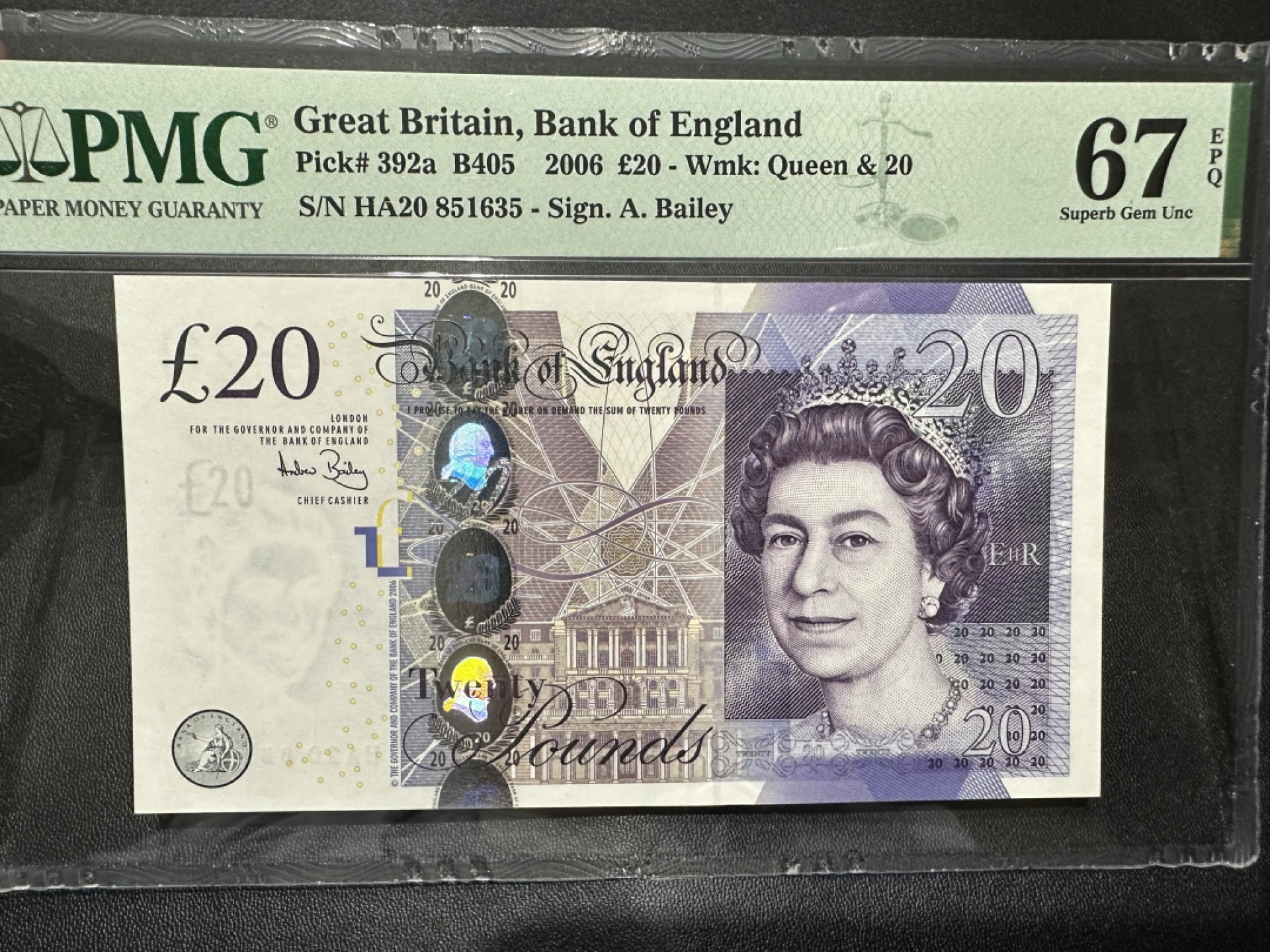 《外钞收藏家》第二百六十二期（连拍第二场） 2006年英国F序列20镑 PMG67 无47