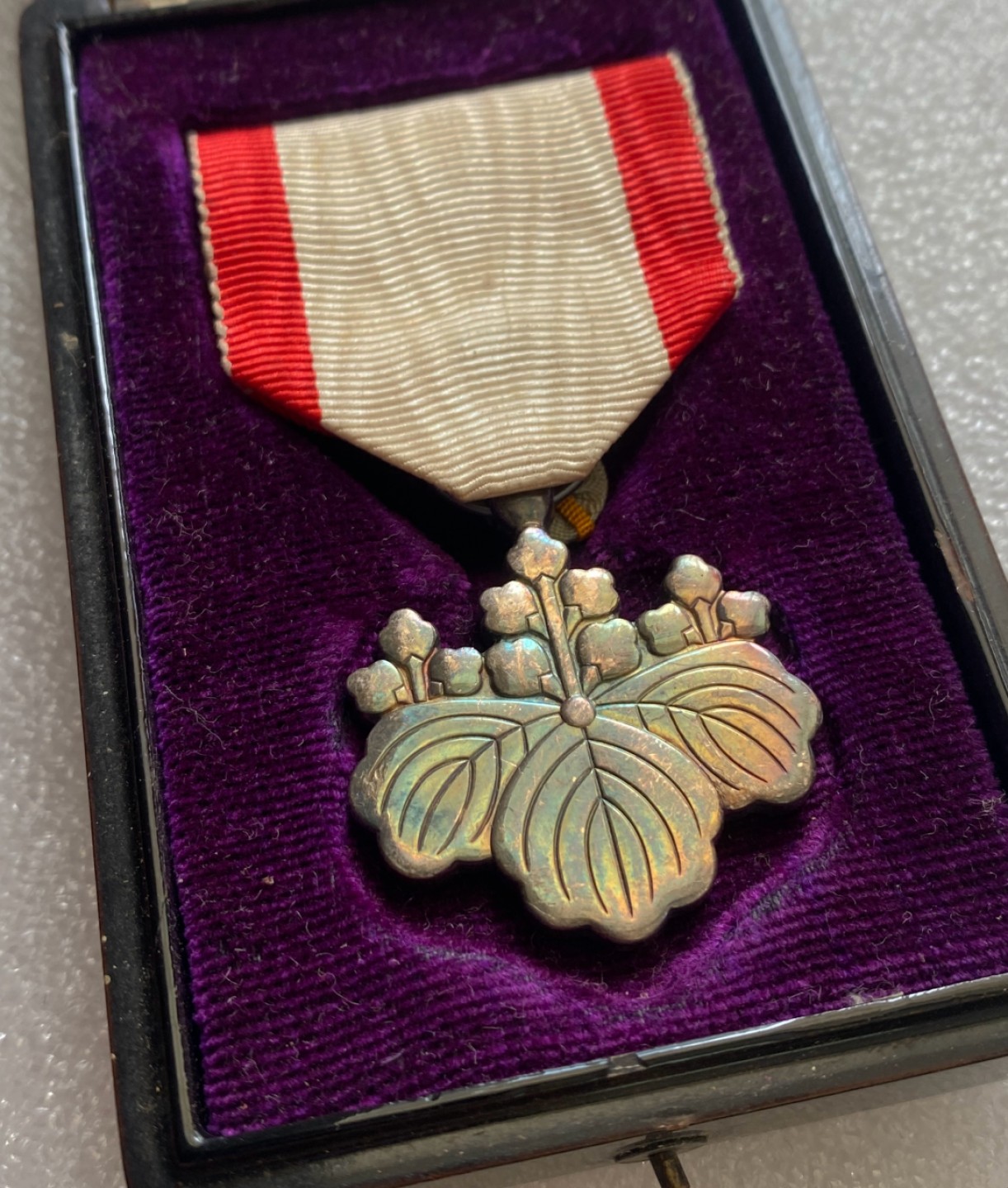 方圆集藏第三期专场 4872-日本八等桐叶银章 原盒