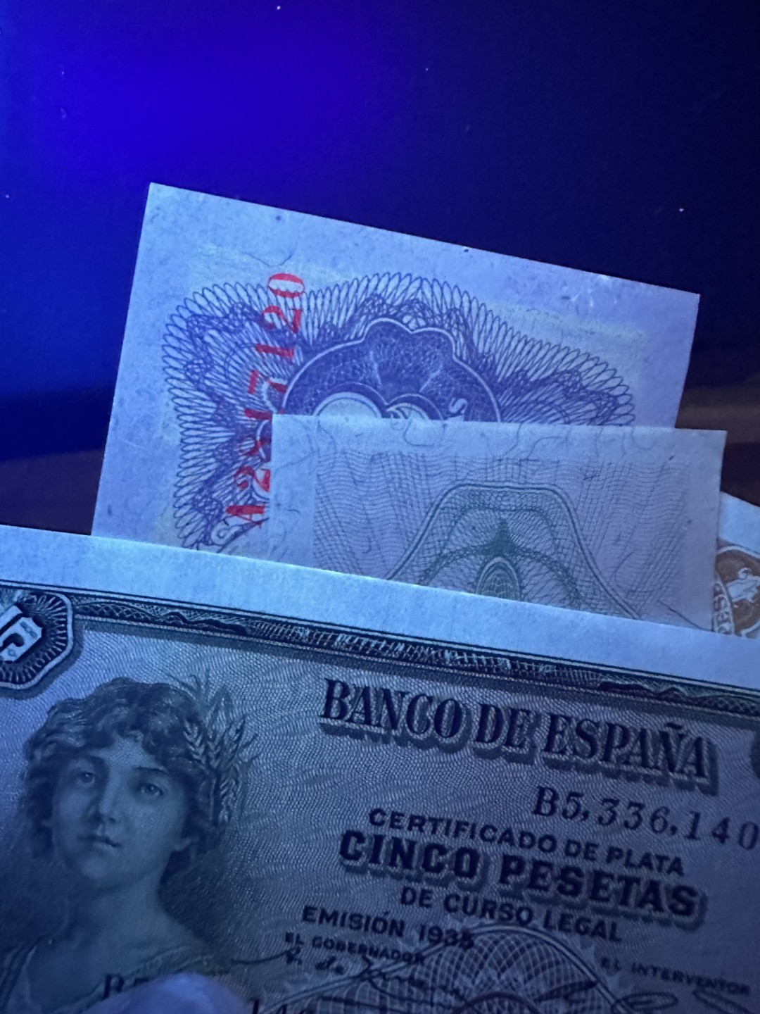 《外钞收藏家》第二百六十二期（连拍第二场） 西班牙精美小票4张一起 全新 轻微潮