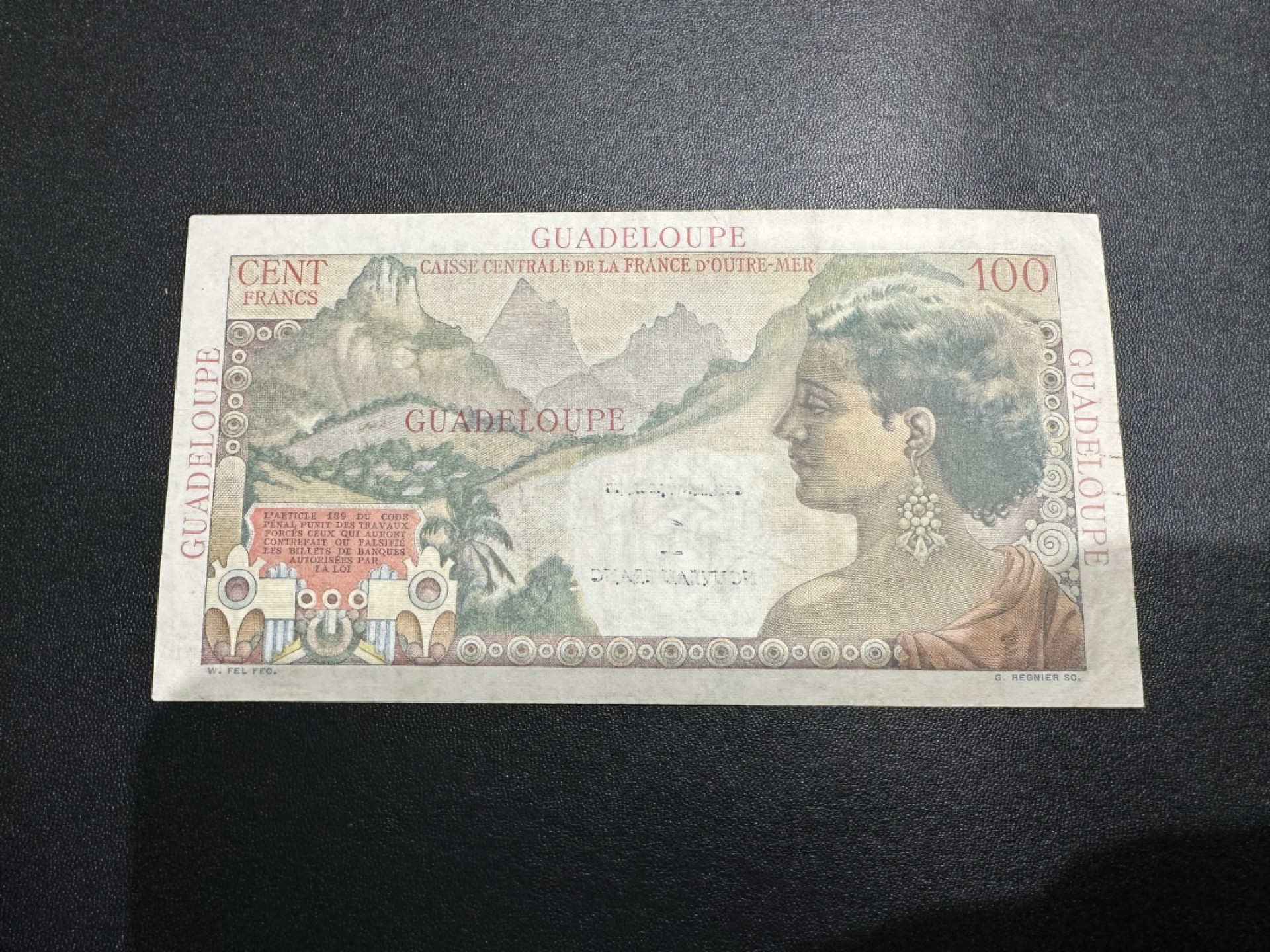 《外钞收藏家》第二百六十二期（连拍第二场） 法属瓜德罗普瓜德罗普1960年100旧法郎加盖1新法郎 XF品相 如图