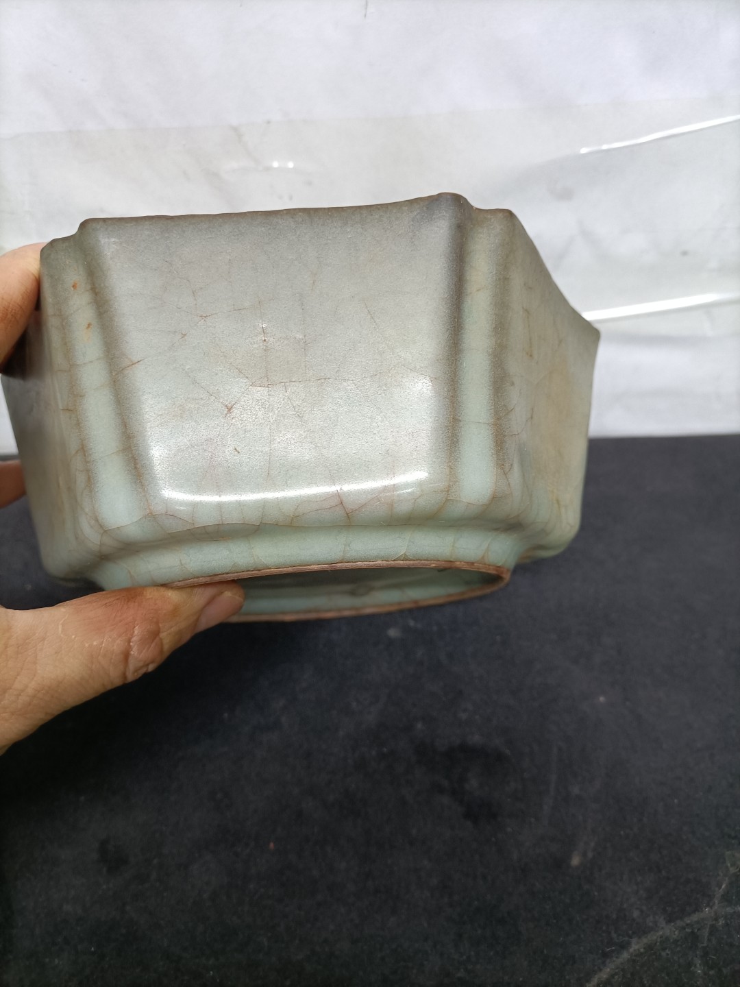 宋代官窑开片六边形碗